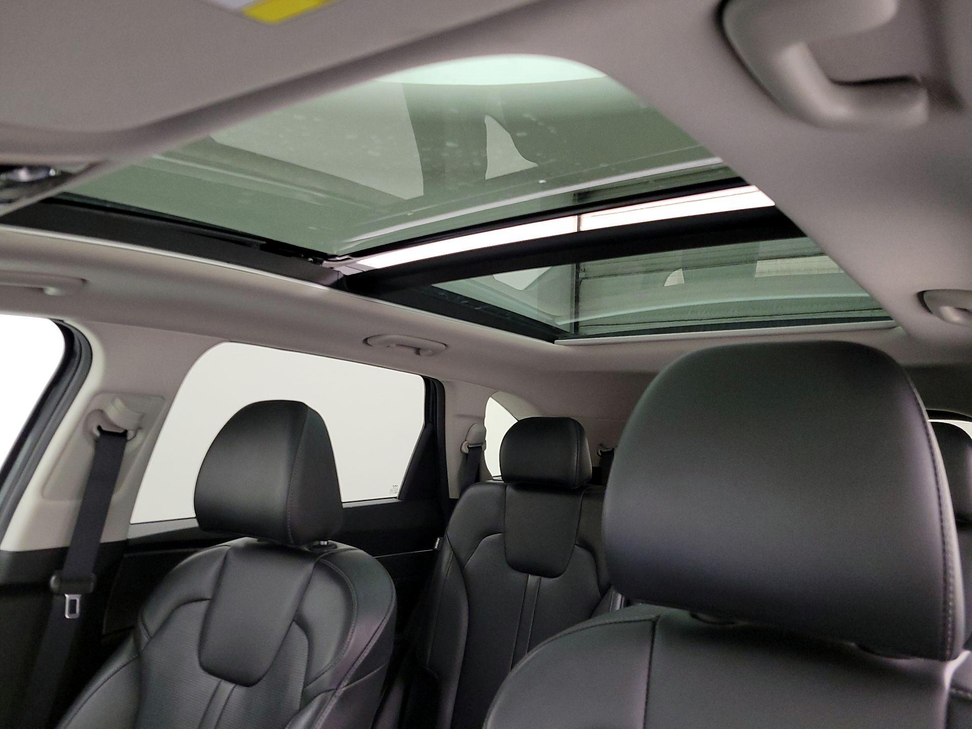 Thumbnail: 2024 Kia Sorento - 20