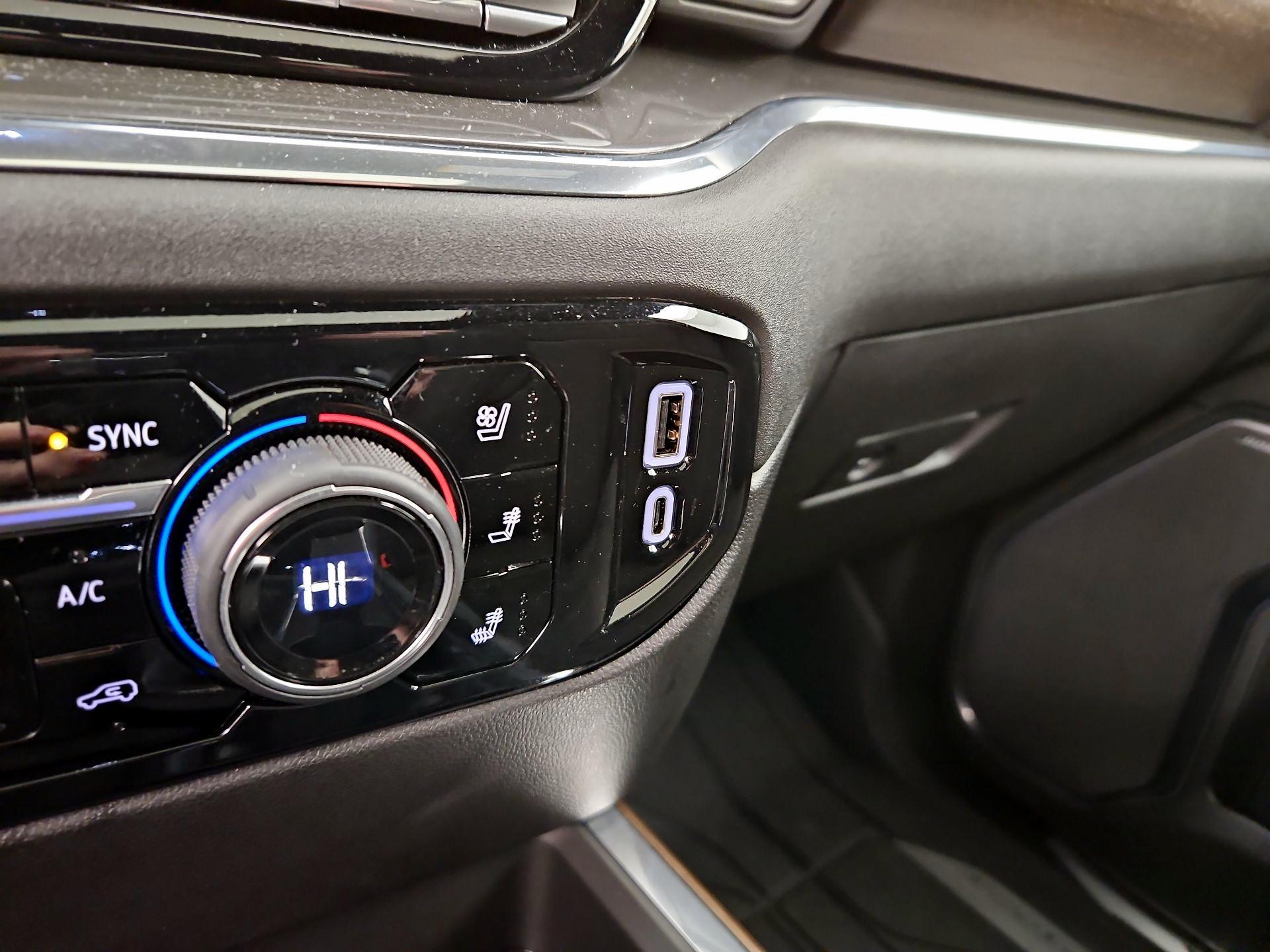 Thumbnail: 2024 Chevrolet Silverado 1500 - 19