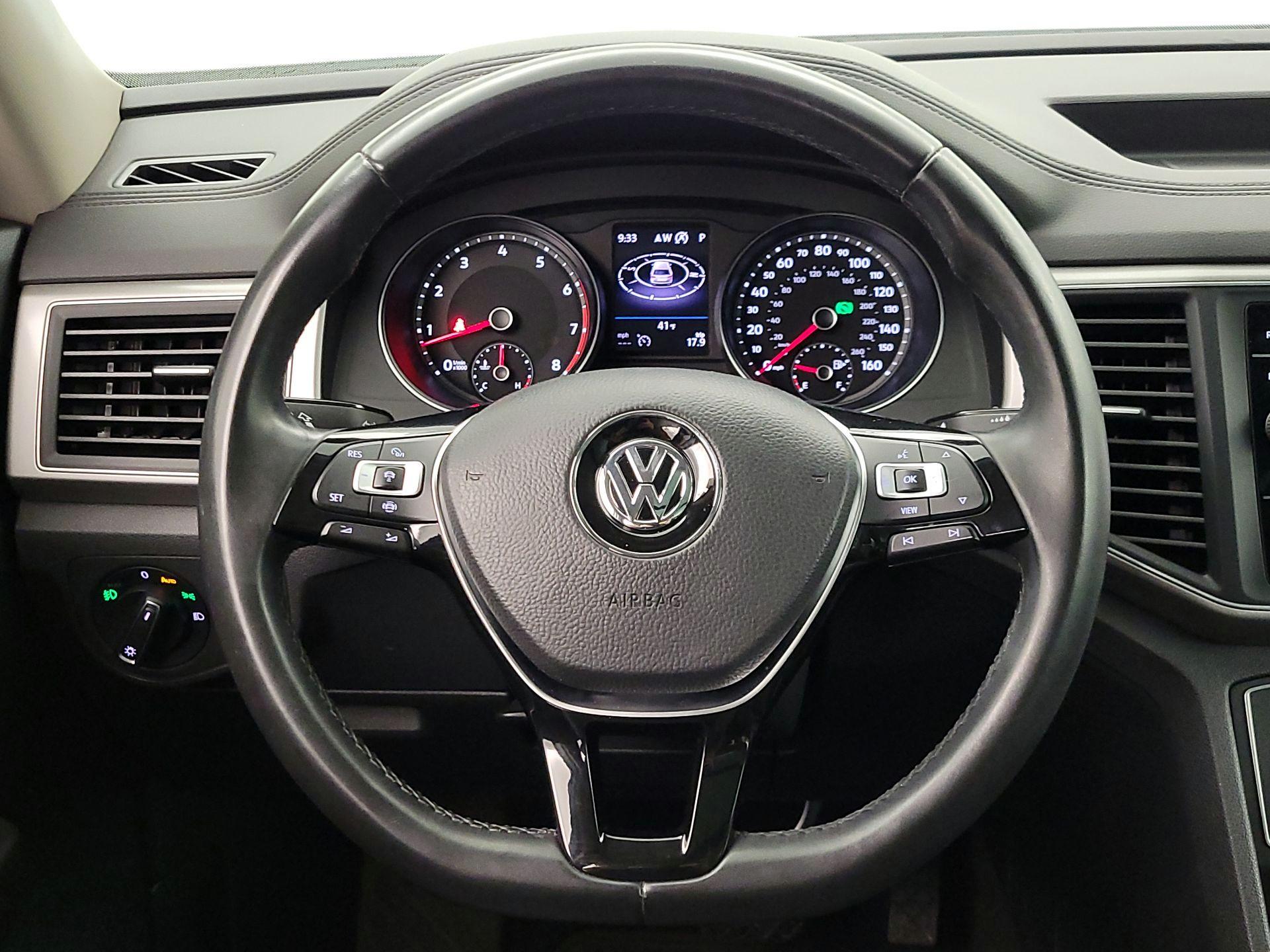 Thumbnail: 2019 Volkswagen Atlas - 10