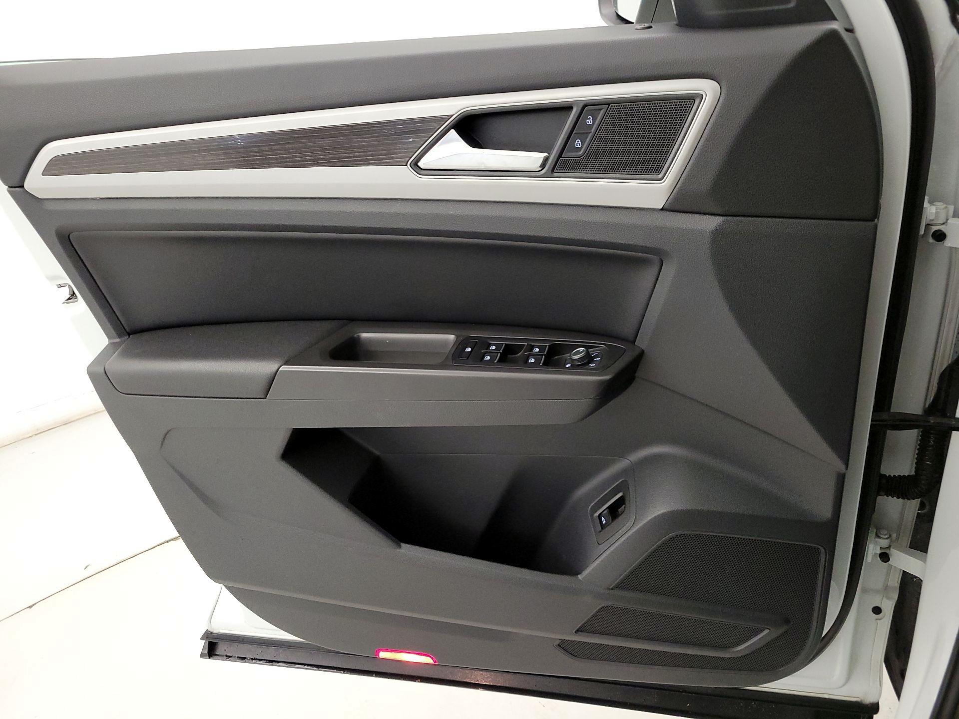 Thumbnail: 2019 Volkswagen Atlas - 12