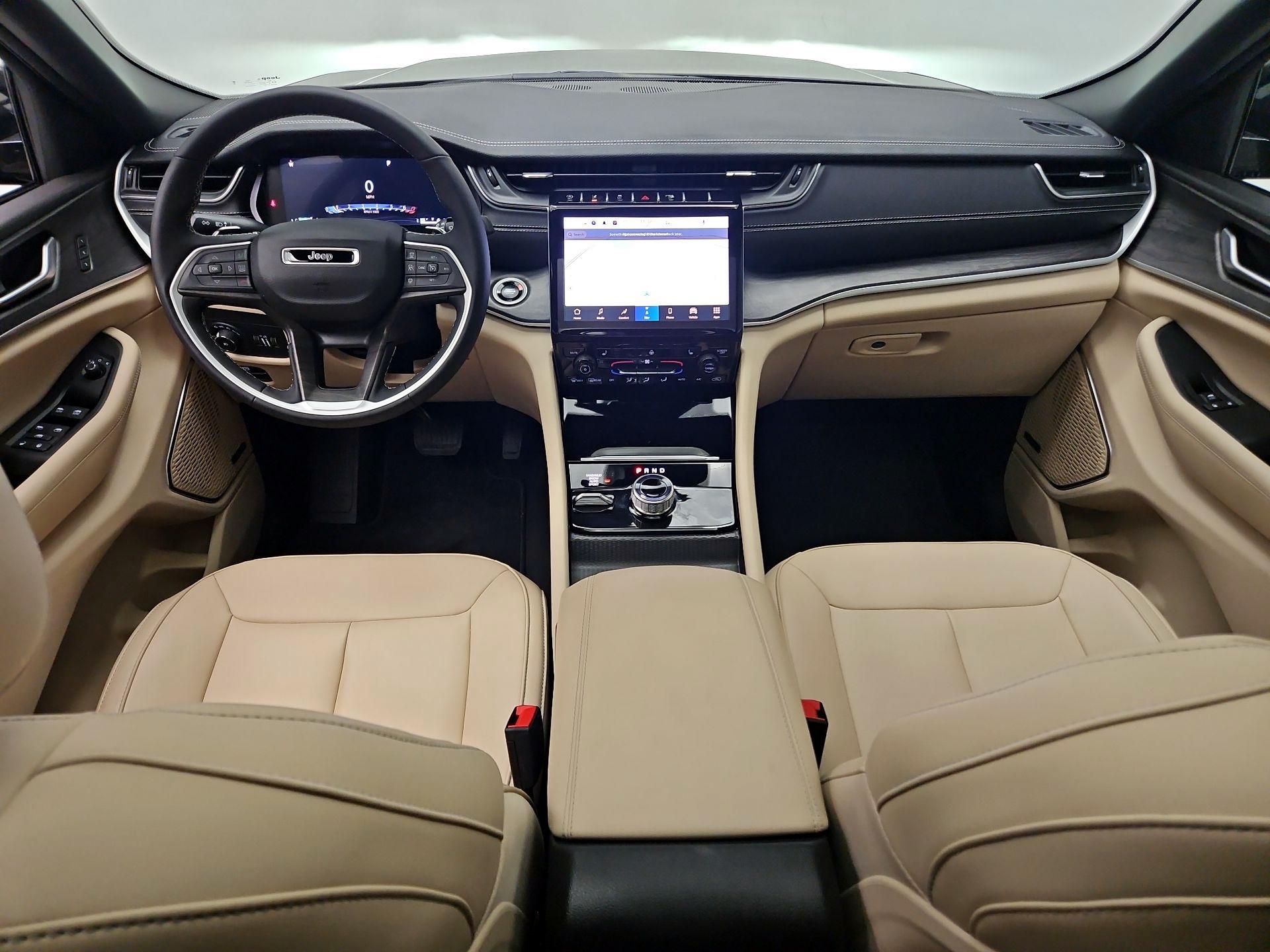 Thumbnail: 2025 Jeep Grand Cherokee - 9