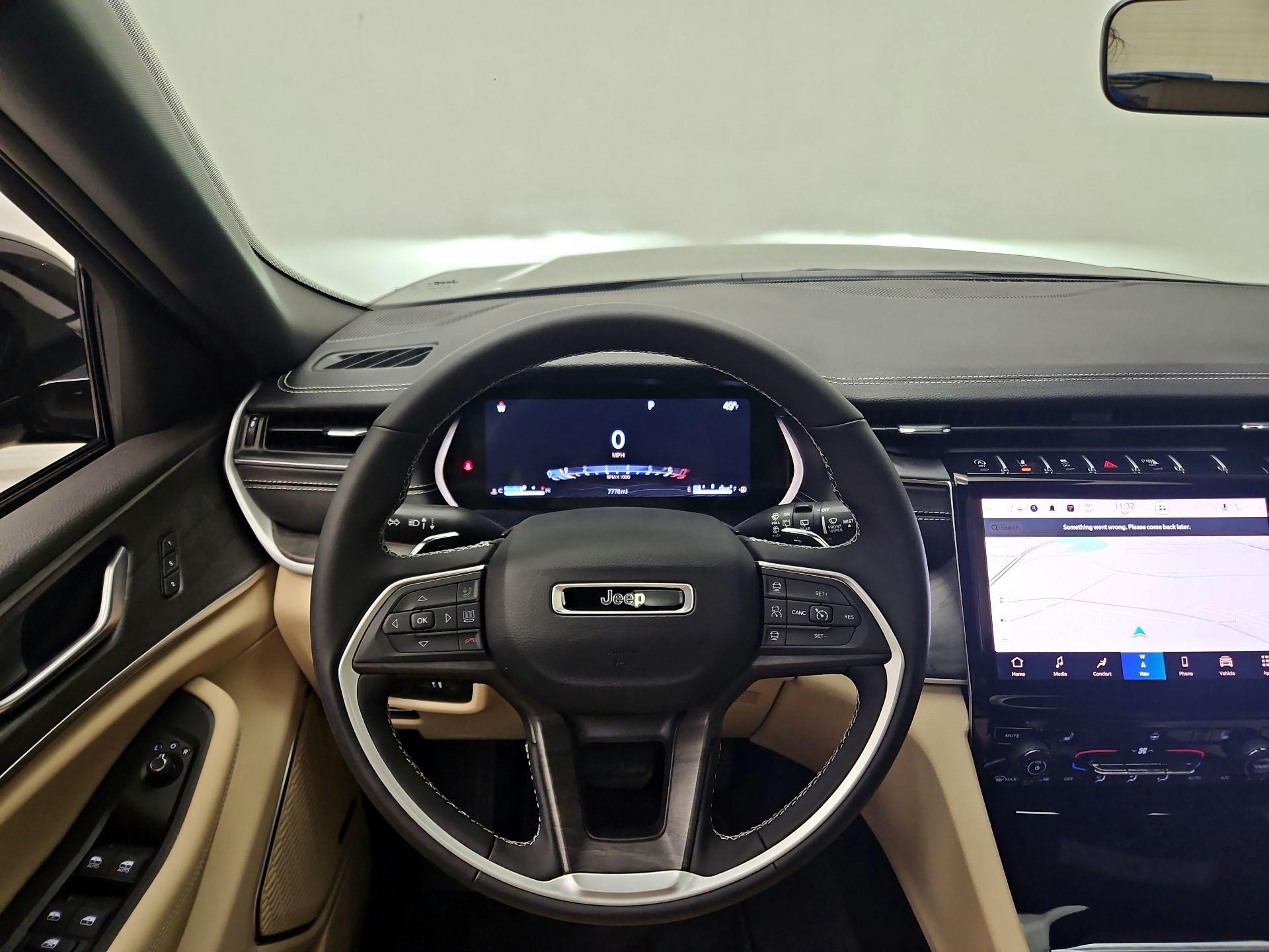 Thumbnail: 2025 Jeep Grand Cherokee - 10