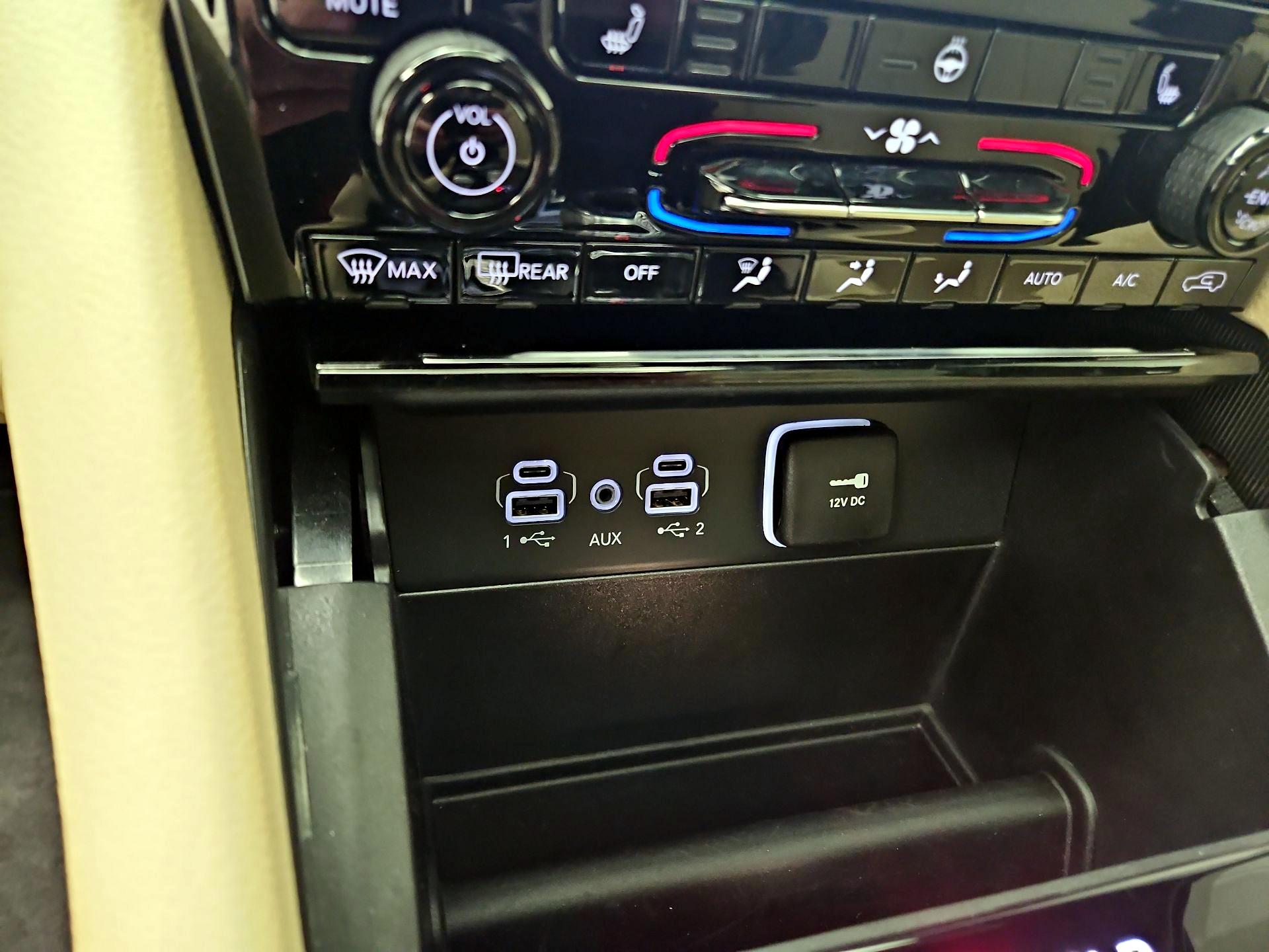 Thumbnail: 2025 Jeep Grand Cherokee - 19