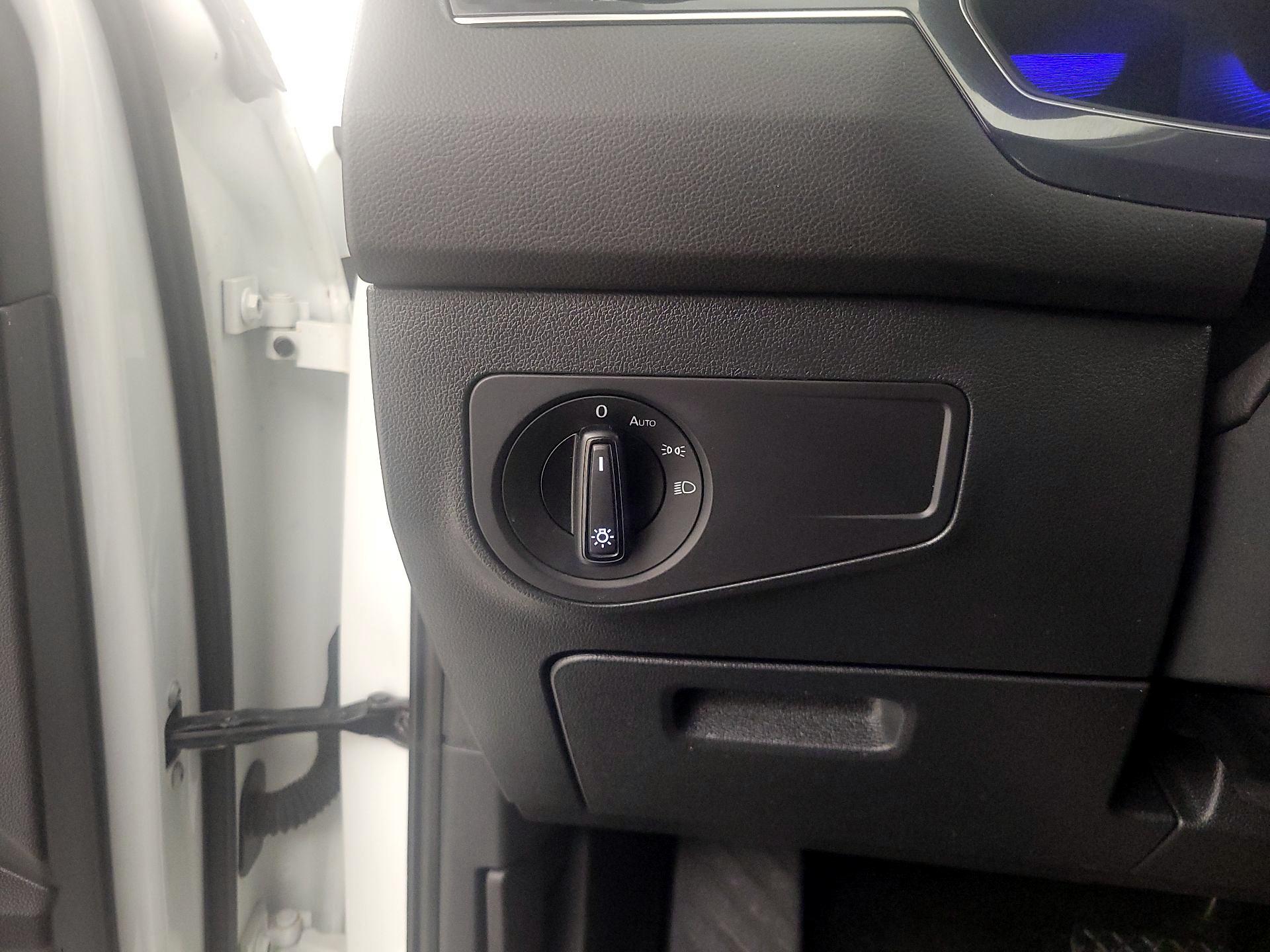 Thumbnail: 2024 Volkswagen Tiguan - 13