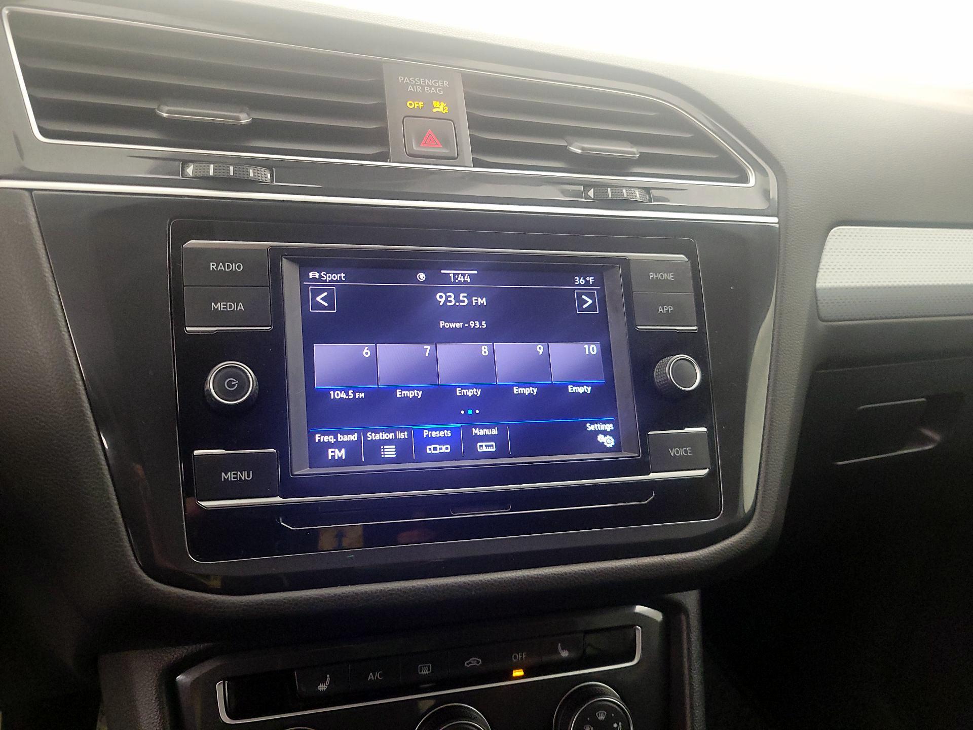 Thumbnail: 2024 Volkswagen Tiguan - 15