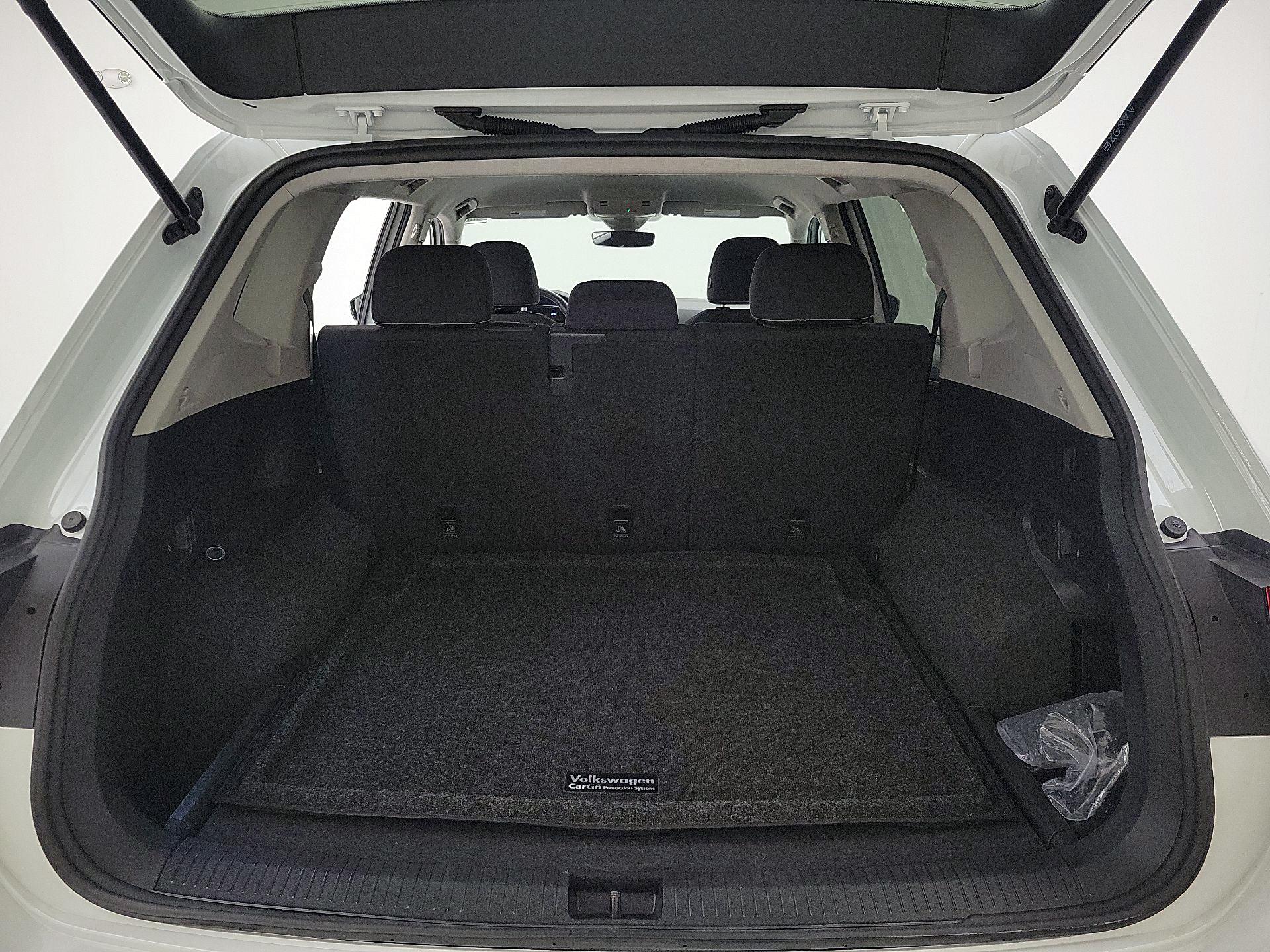 Thumbnail: 2024 Volkswagen Tiguan - 20