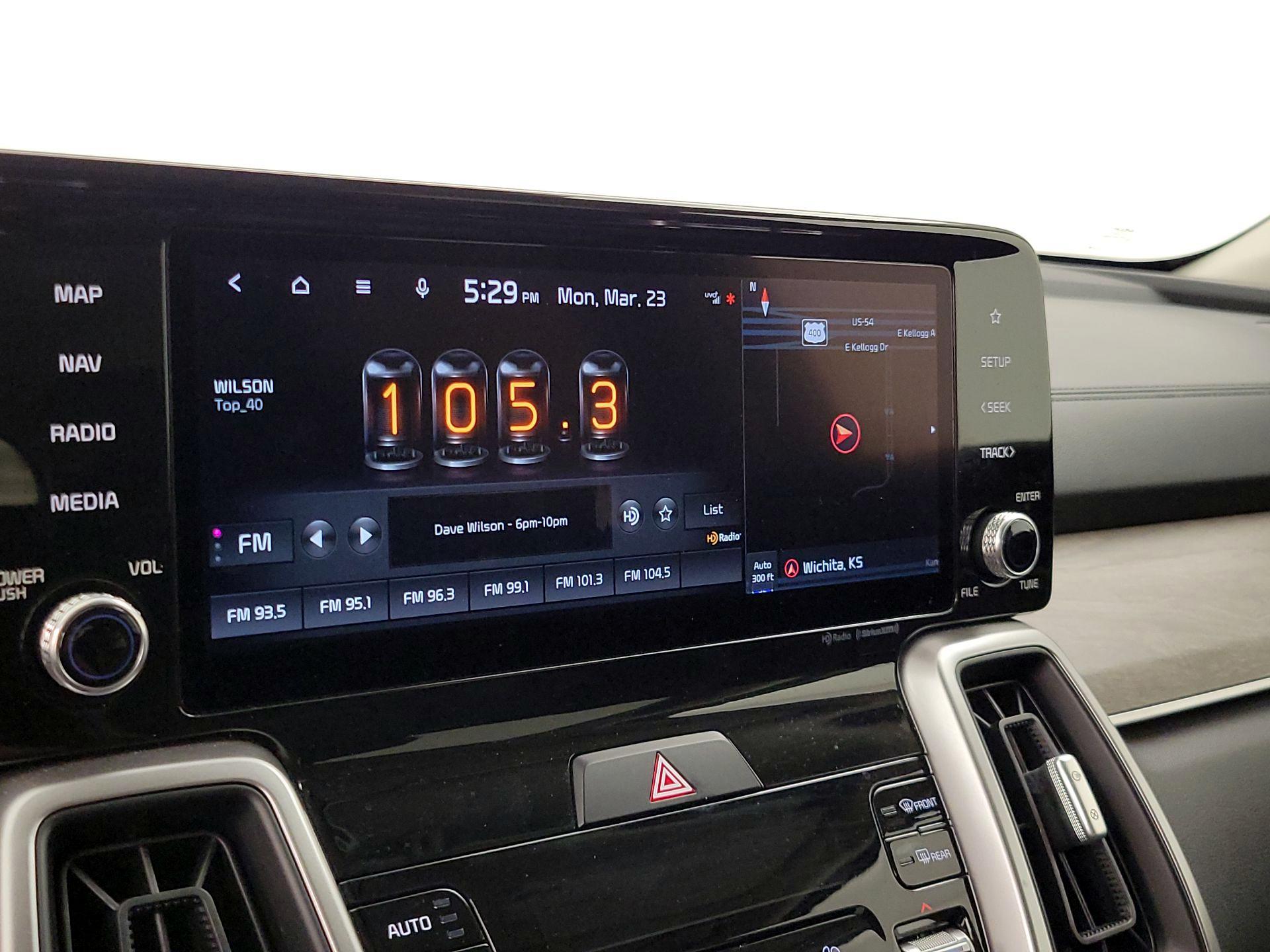 Thumbnail: 2022 Kia Sorento - 16