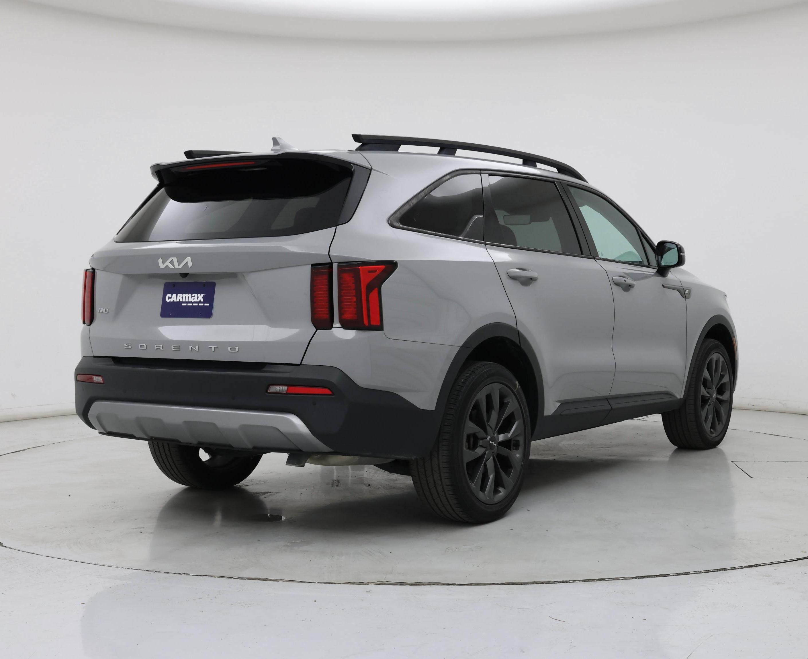 Thumbnail: 2022 Kia Sorento - 8