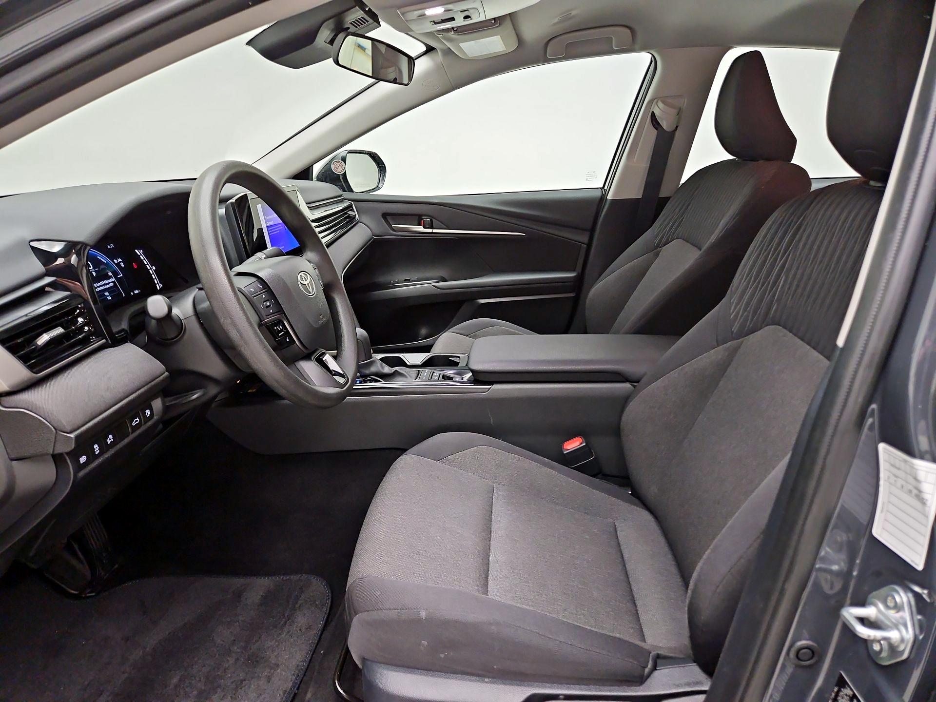Thumbnail: 2025 Toyota Camry - 11