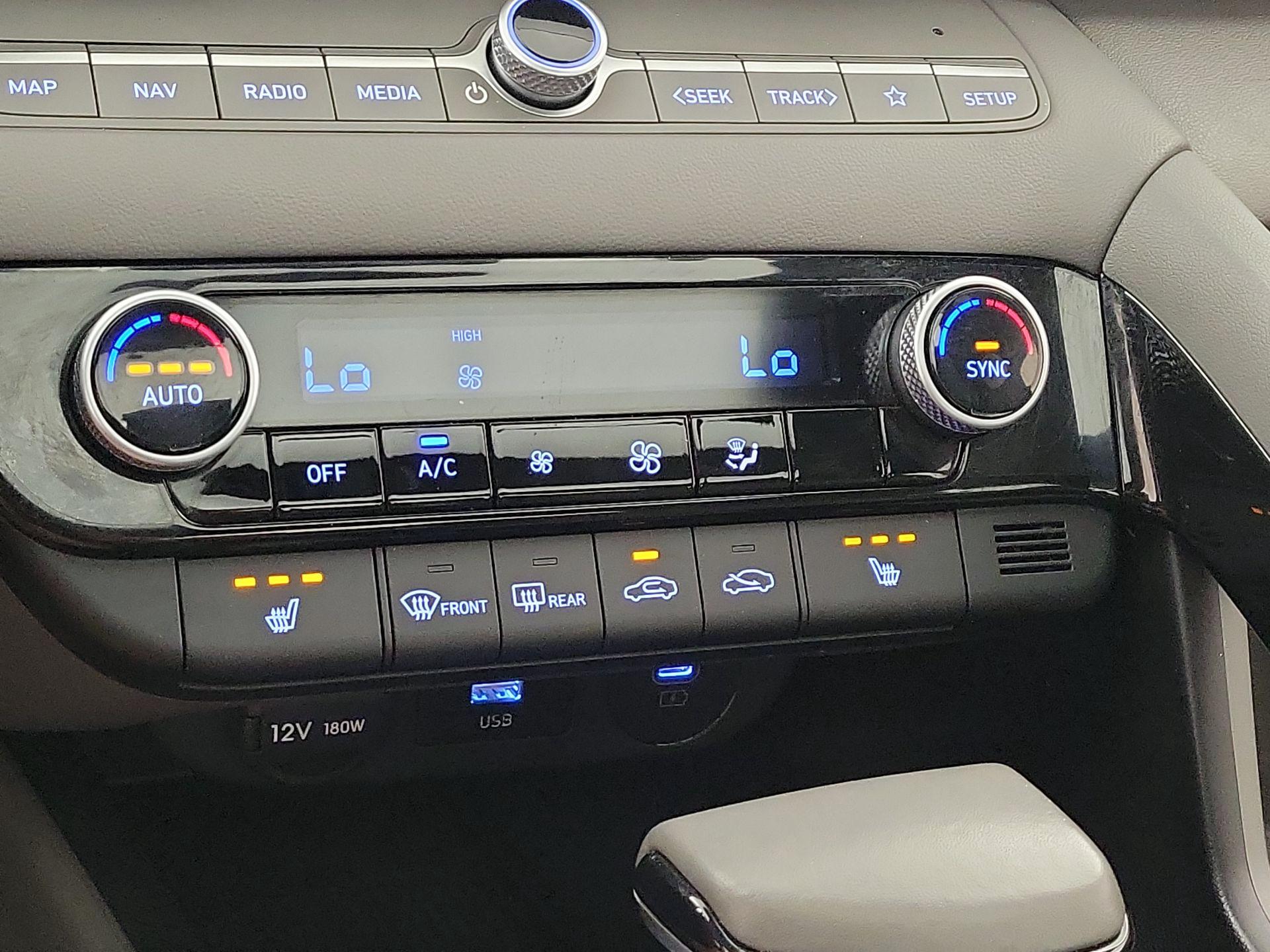 Thumbnail: 2025 Hyundai Elantra - 17