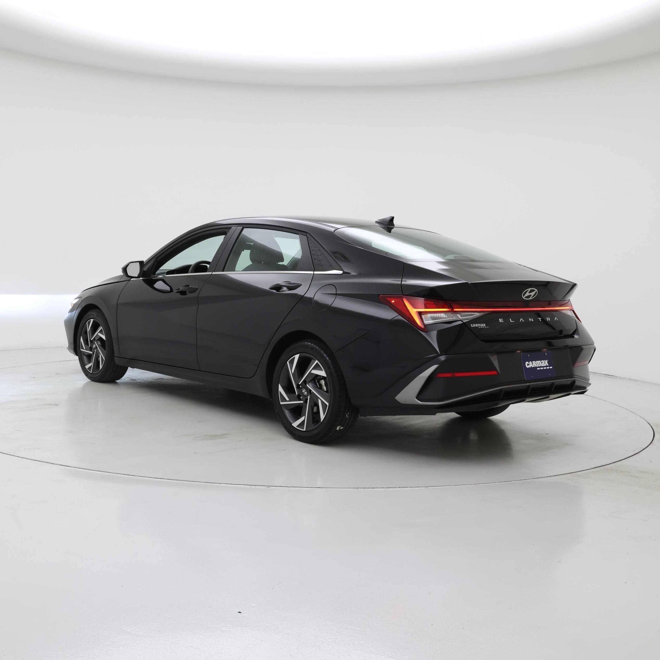 Thumbnail: 2025 Hyundai Elantra - 2