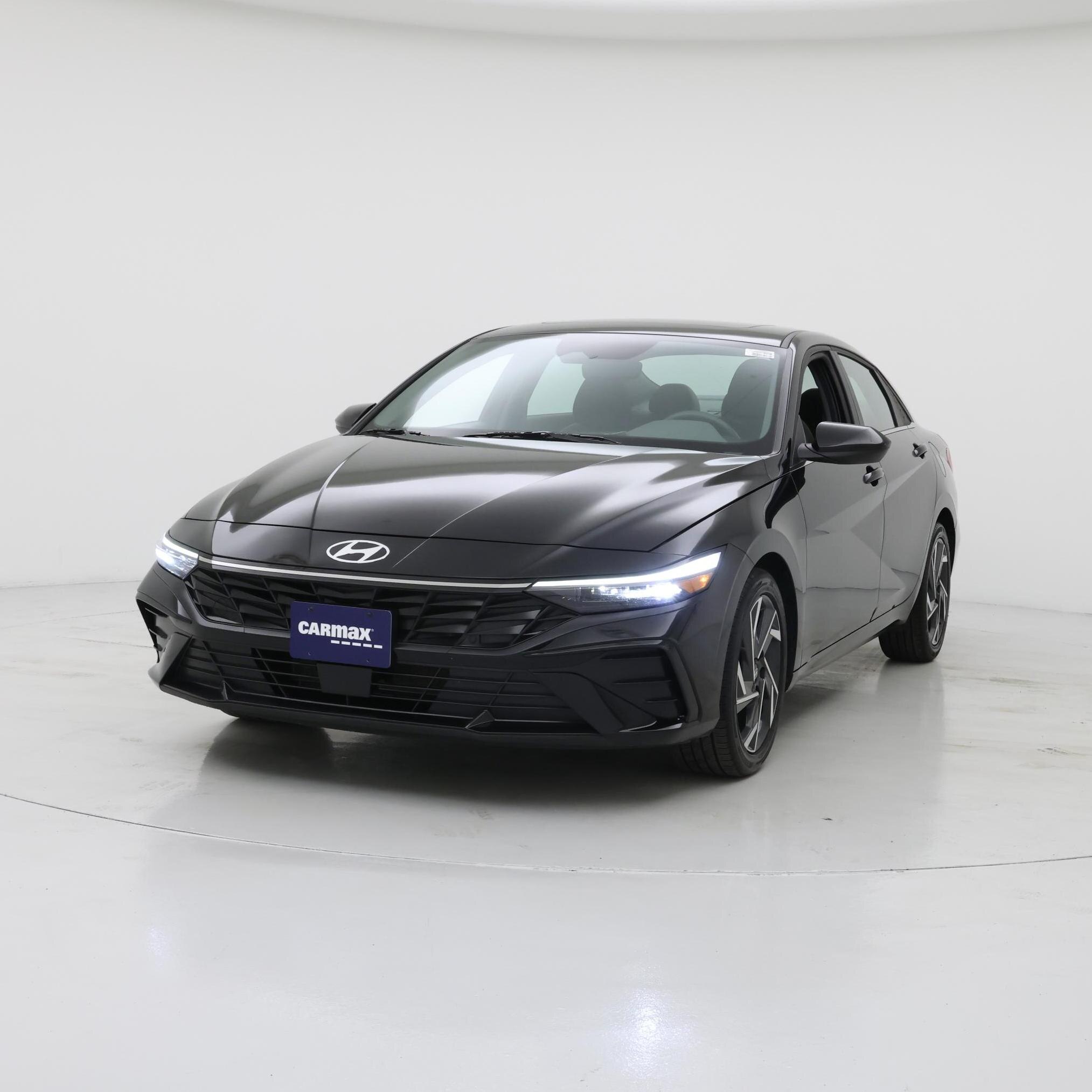 Thumbnail: 2025 Hyundai Elantra - 4