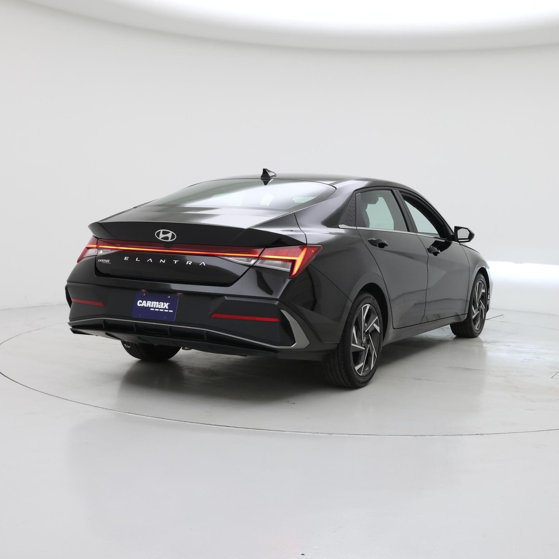 Thumbnail: 2025 Hyundai Elantra - 8