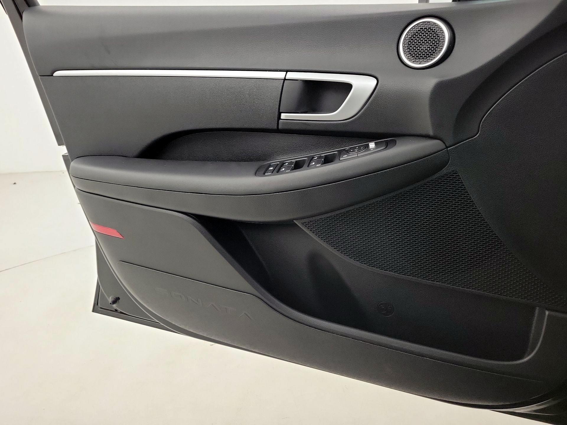 Thumbnail: 2025 Hyundai Sonata - 12