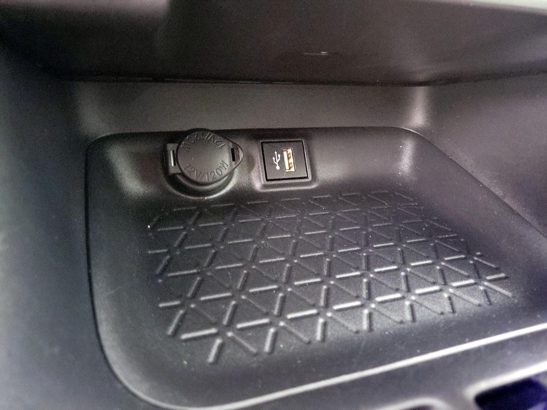 Thumbnail: 2025 Toyota RAV4 - 18