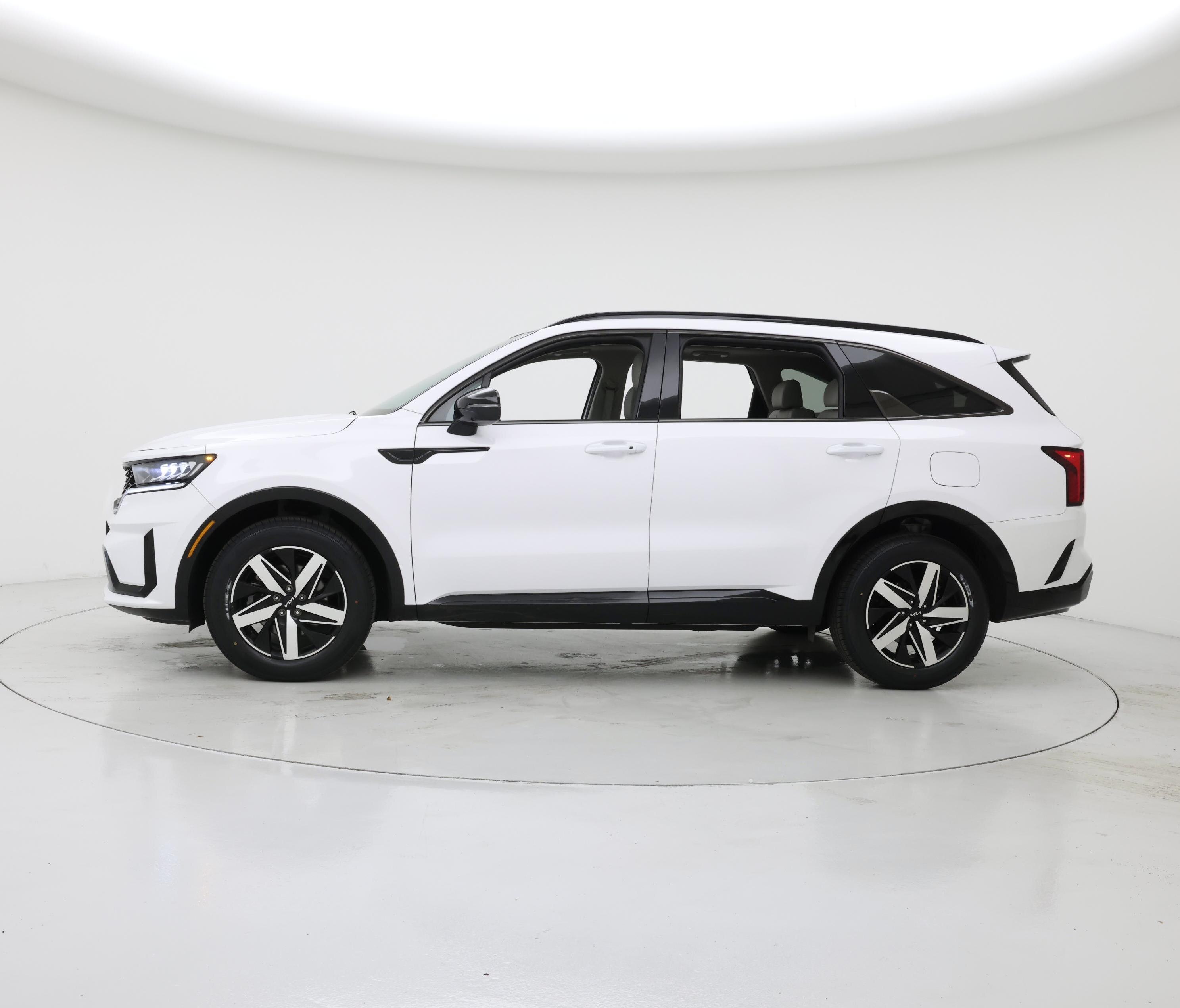 Thumbnail: 2023 Kia Sorento - 3