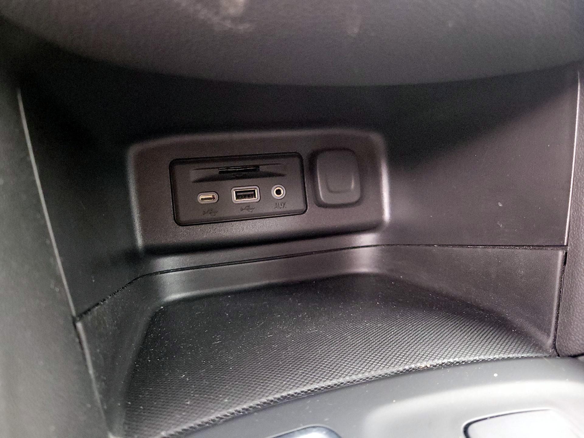 Thumbnail: 2024 Chevrolet Equinox - 18