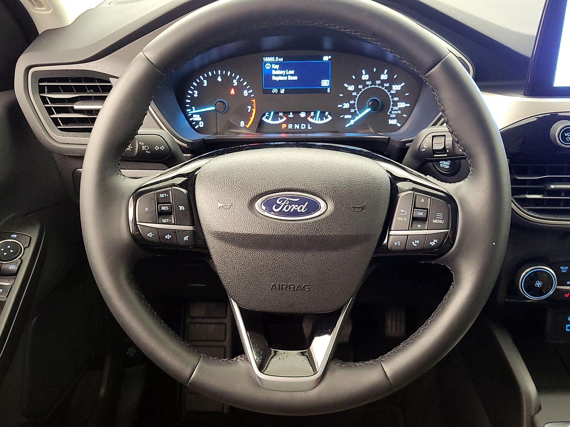 Thumbnail: 2022 Ford Escape - 10