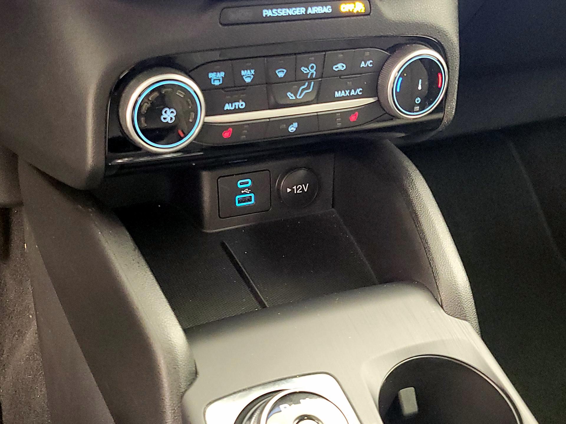 Thumbnail: 2022 Ford Escape - 18