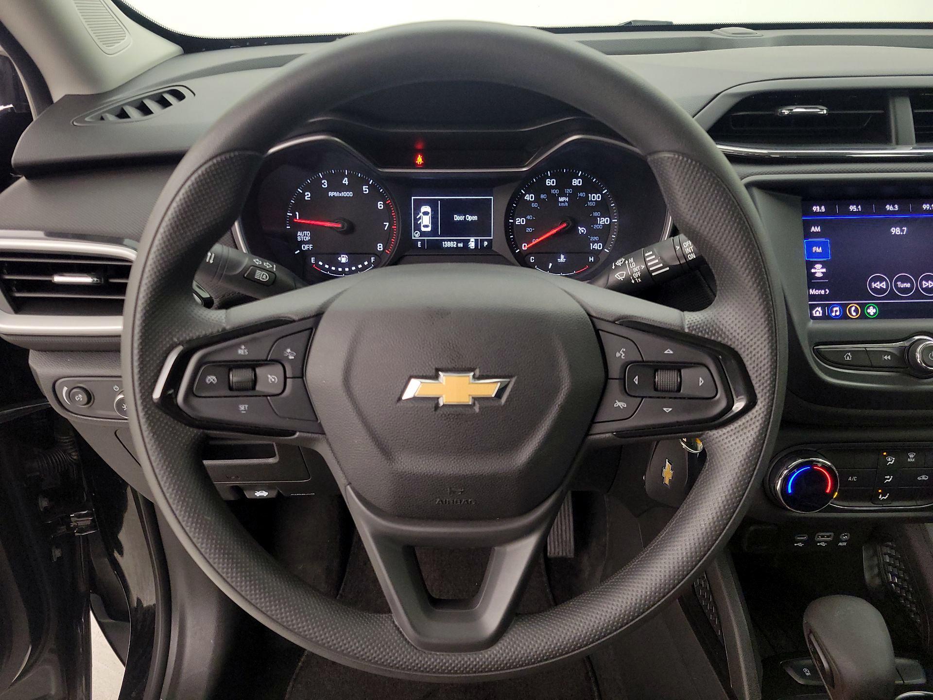 Thumbnail: 2023 Chevrolet TrailBlazer - 10