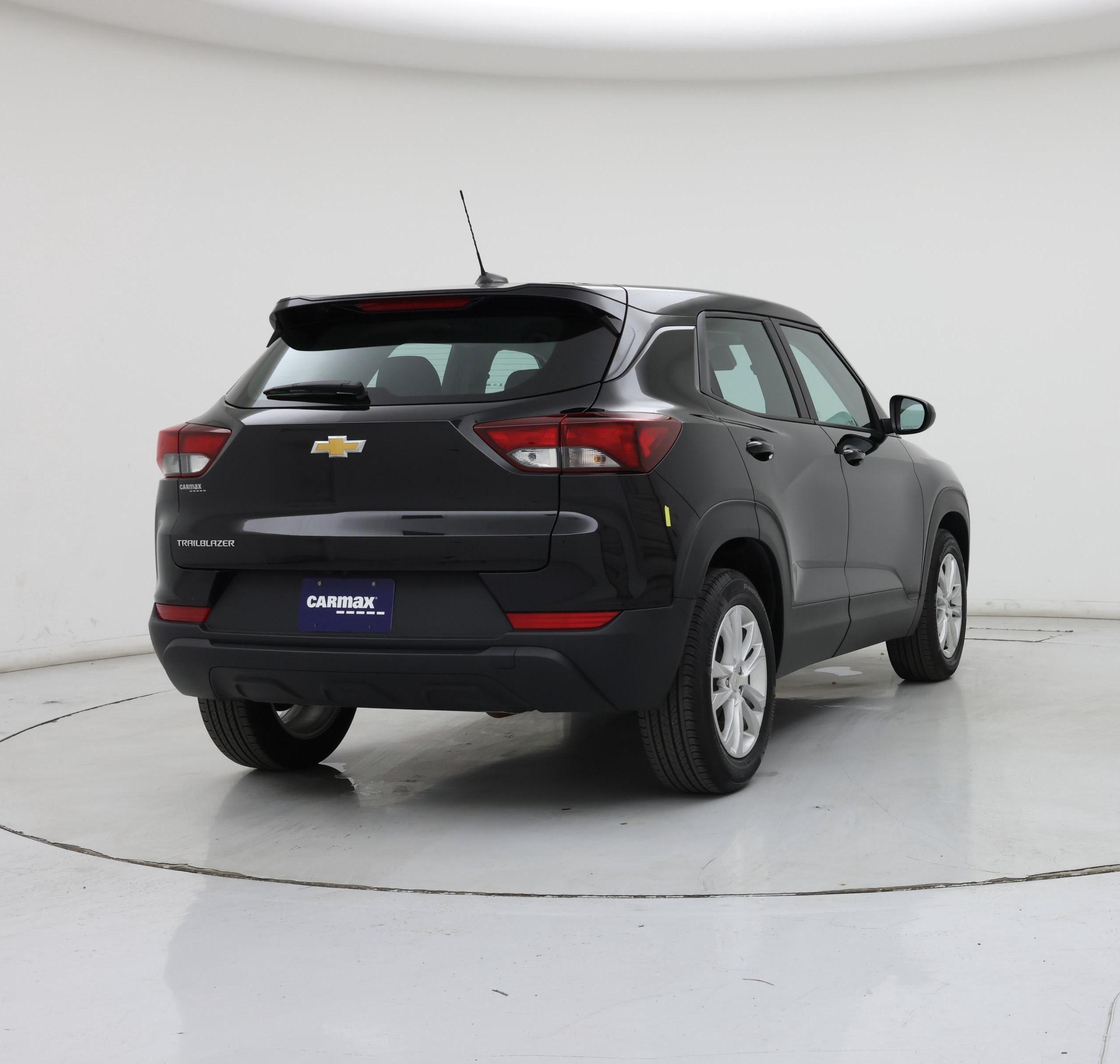 Thumbnail: 2023 Chevrolet TrailBlazer - 8