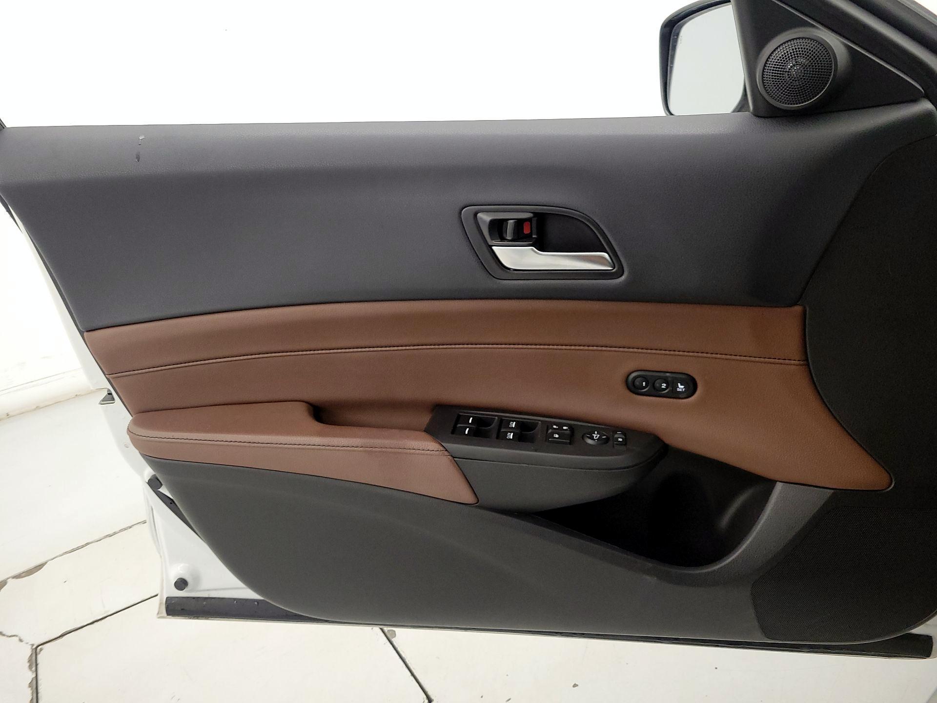 Thumbnail: 2019 Acura ILX - 12