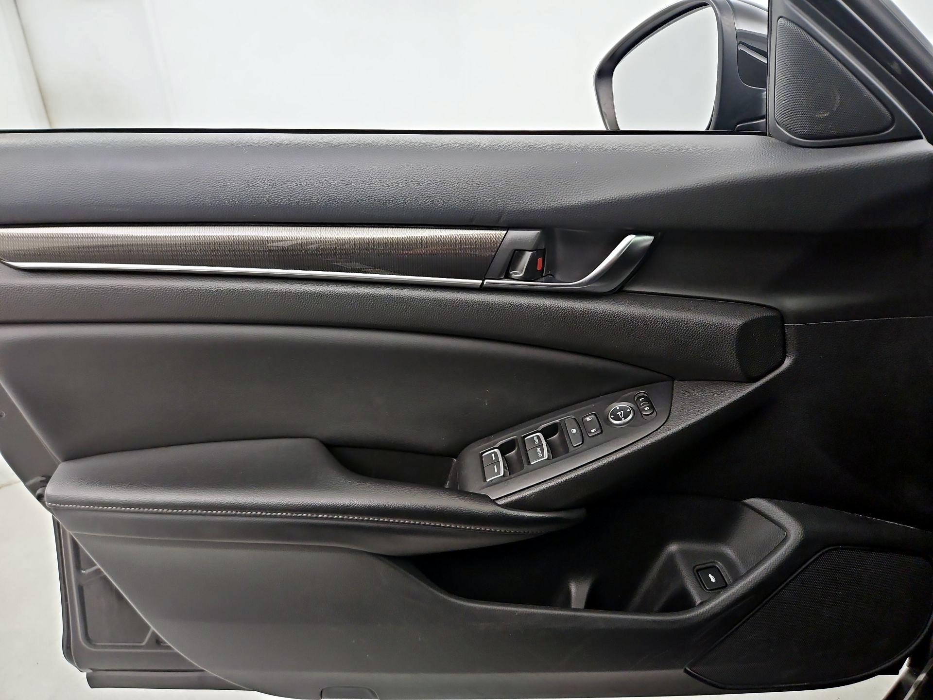 Thumbnail: 2018 Honda Accord - 12