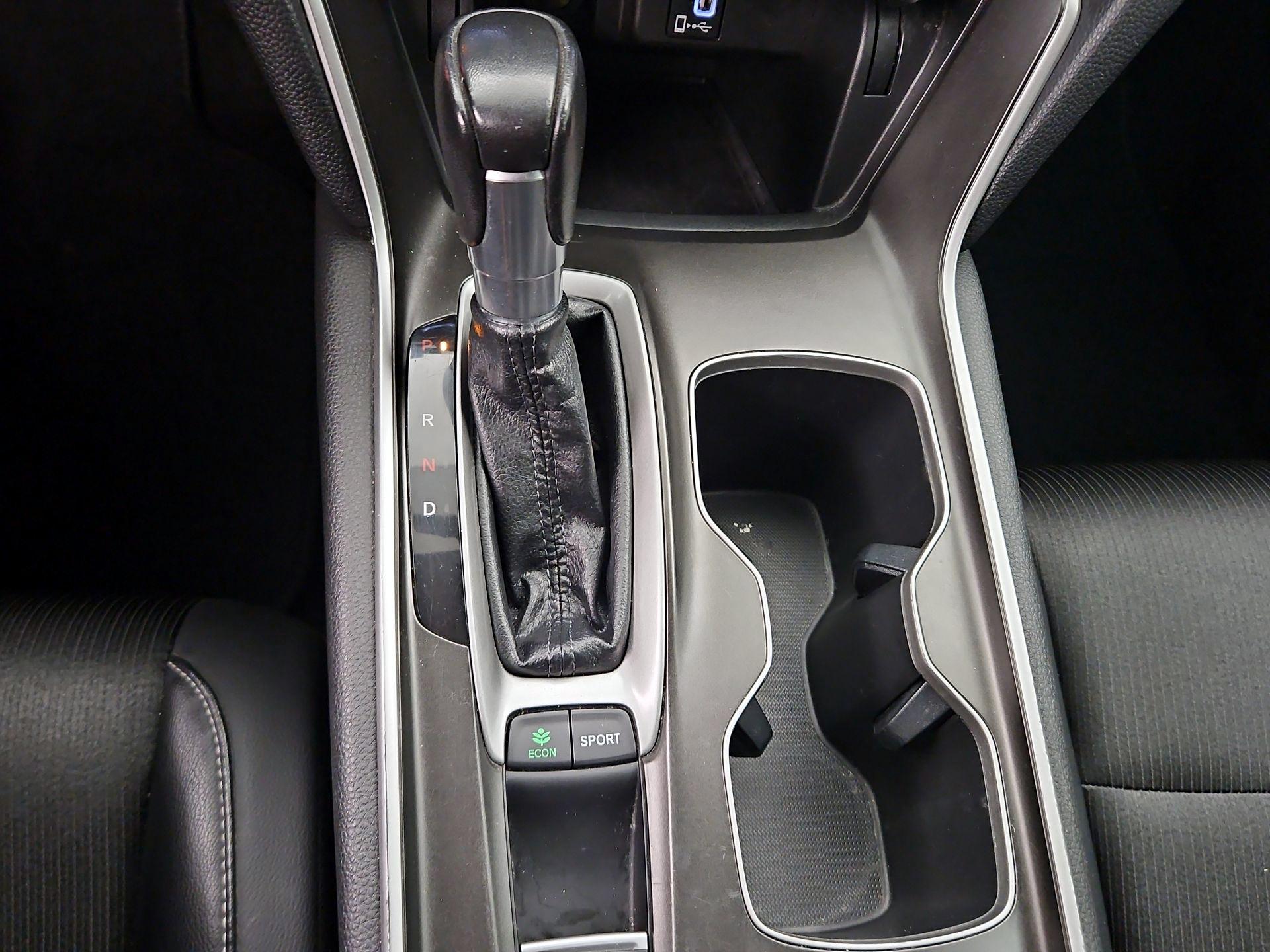 Thumbnail: 2018 Honda Accord - 17