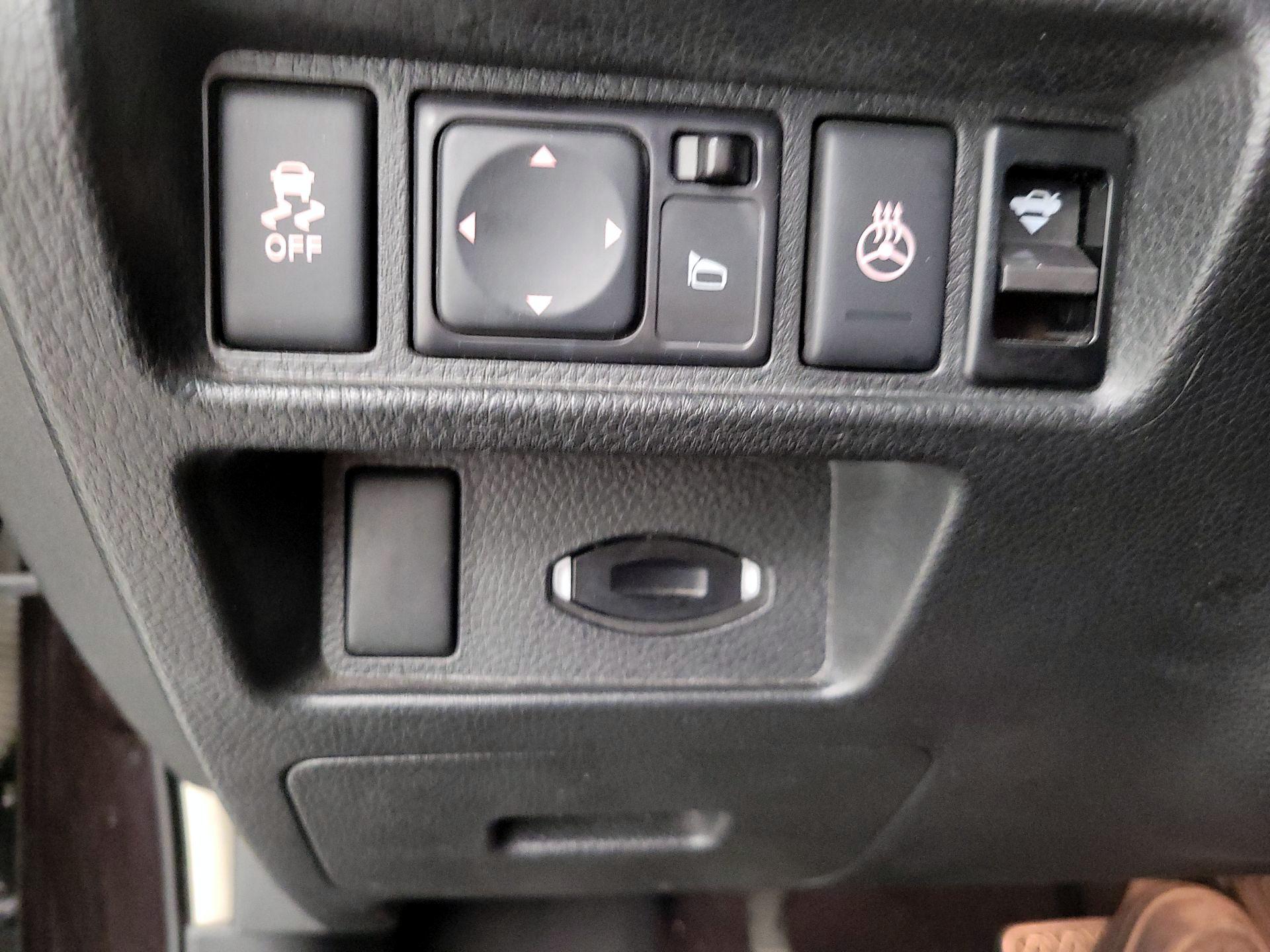 Thumbnail: 2014 Nissan Maxima - 13