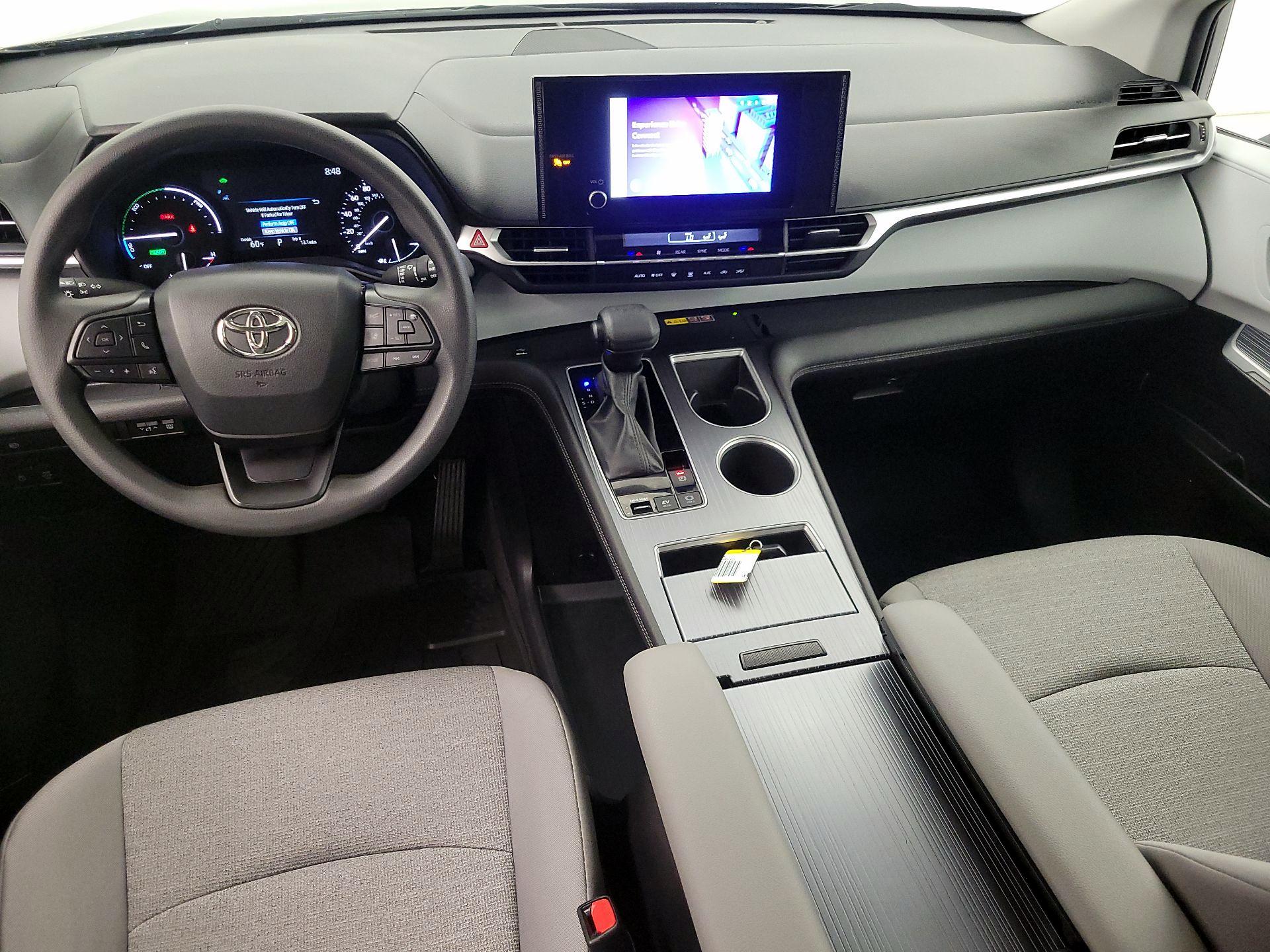 Thumbnail: 2025 Toyota Sienna - 9