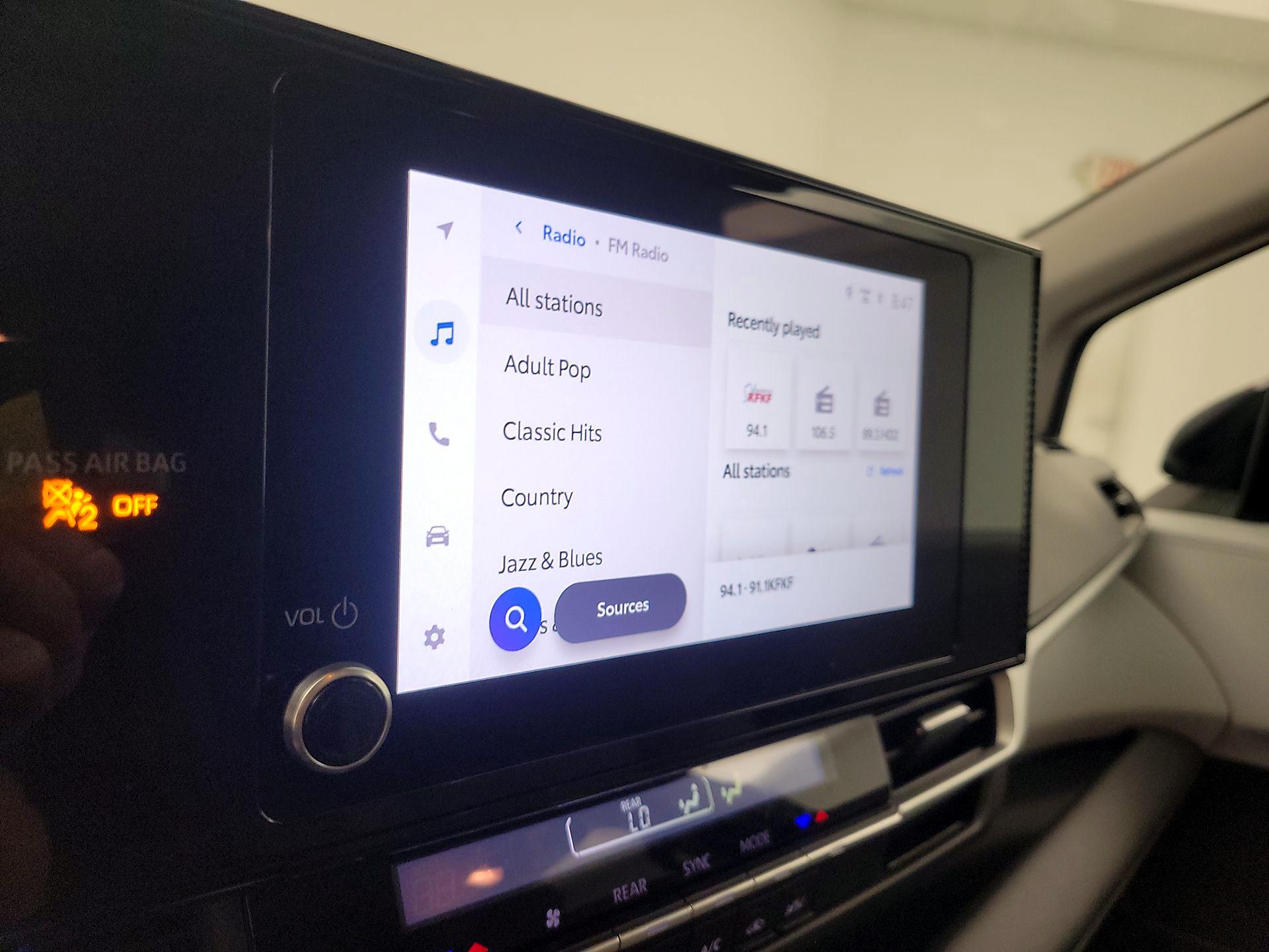 Thumbnail: 2025 Toyota Sienna - 15