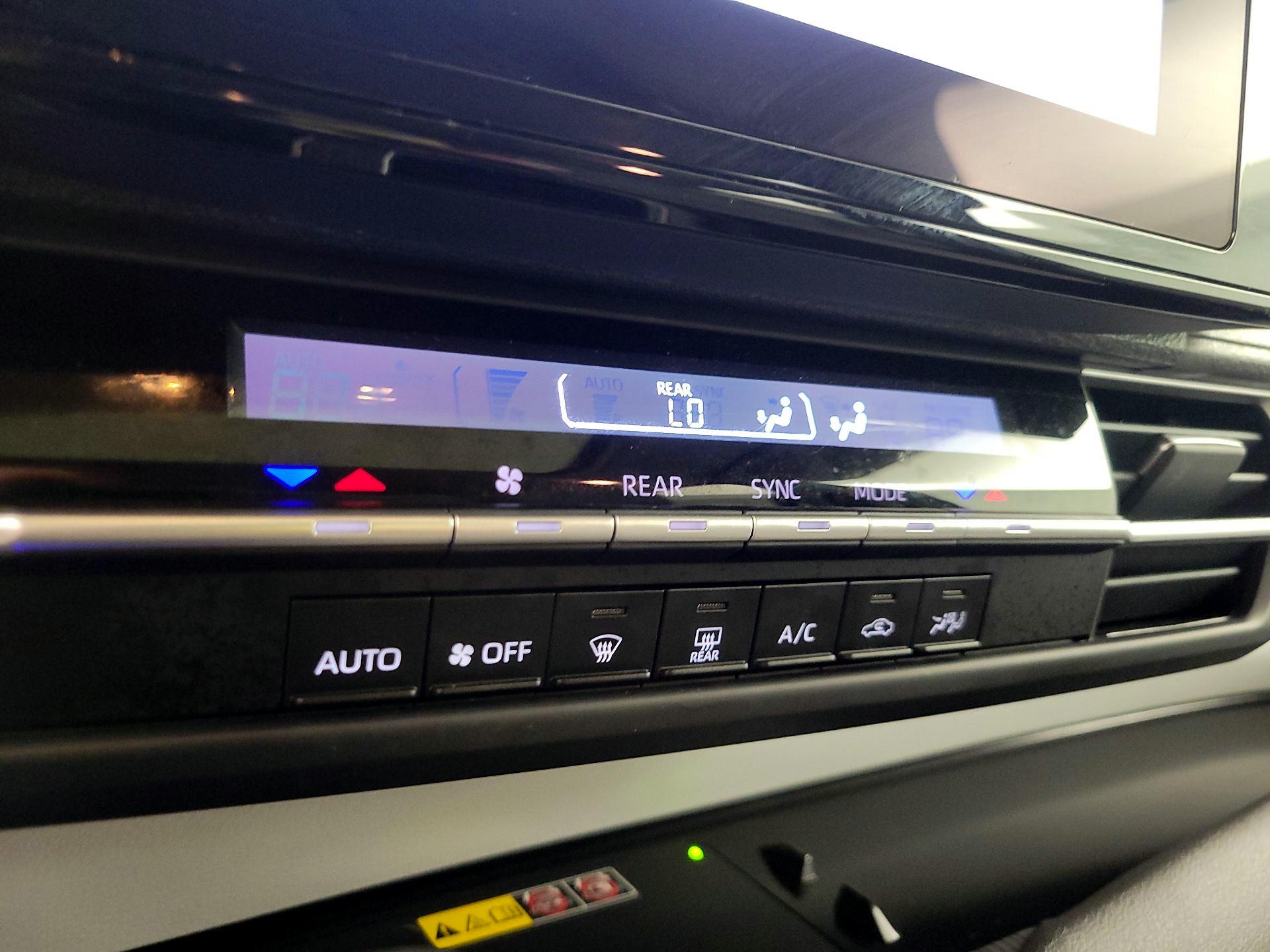 Thumbnail: 2025 Toyota Sienna - 16