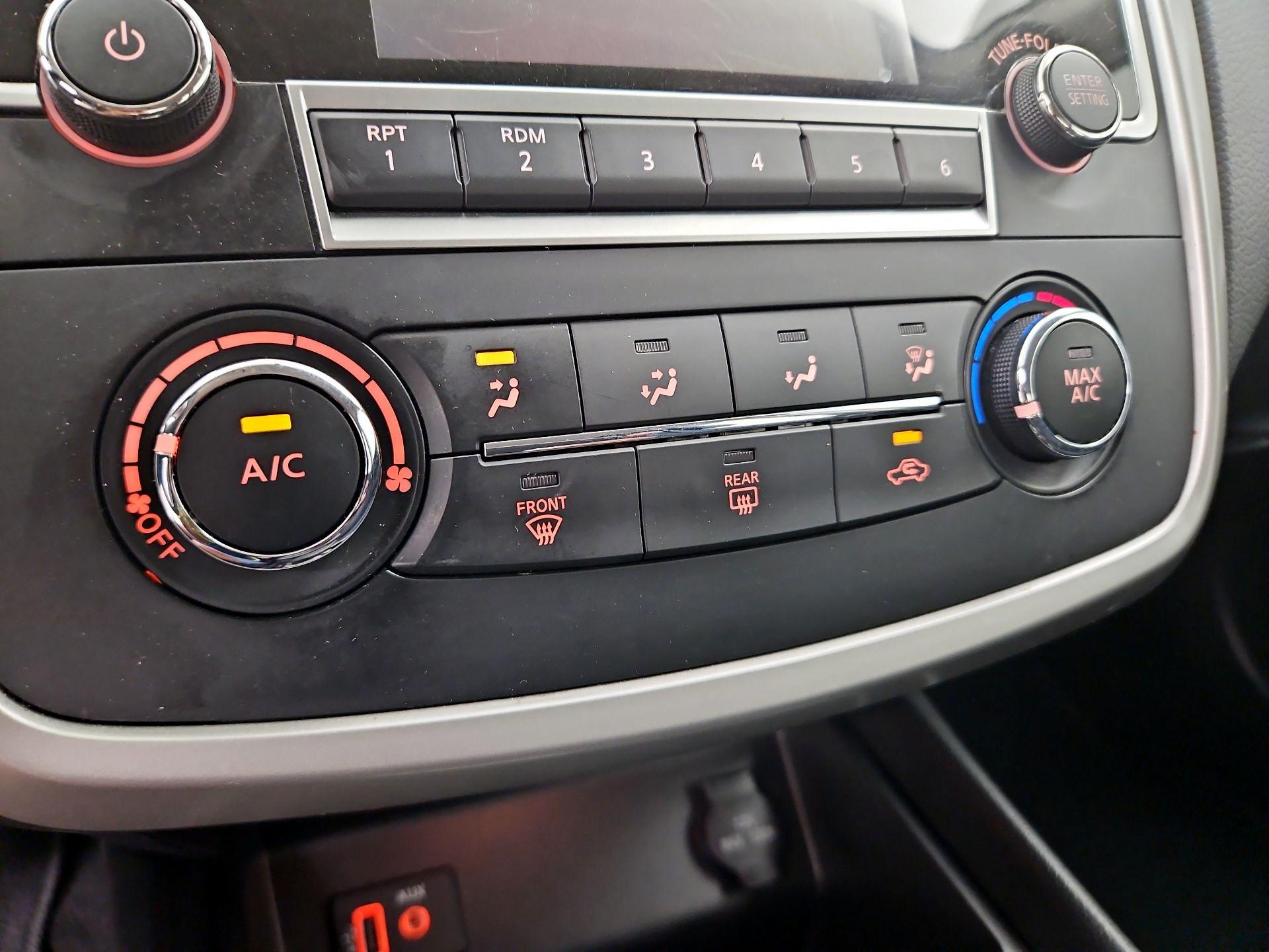 Thumbnail: 2018 Nissan Altima - 16