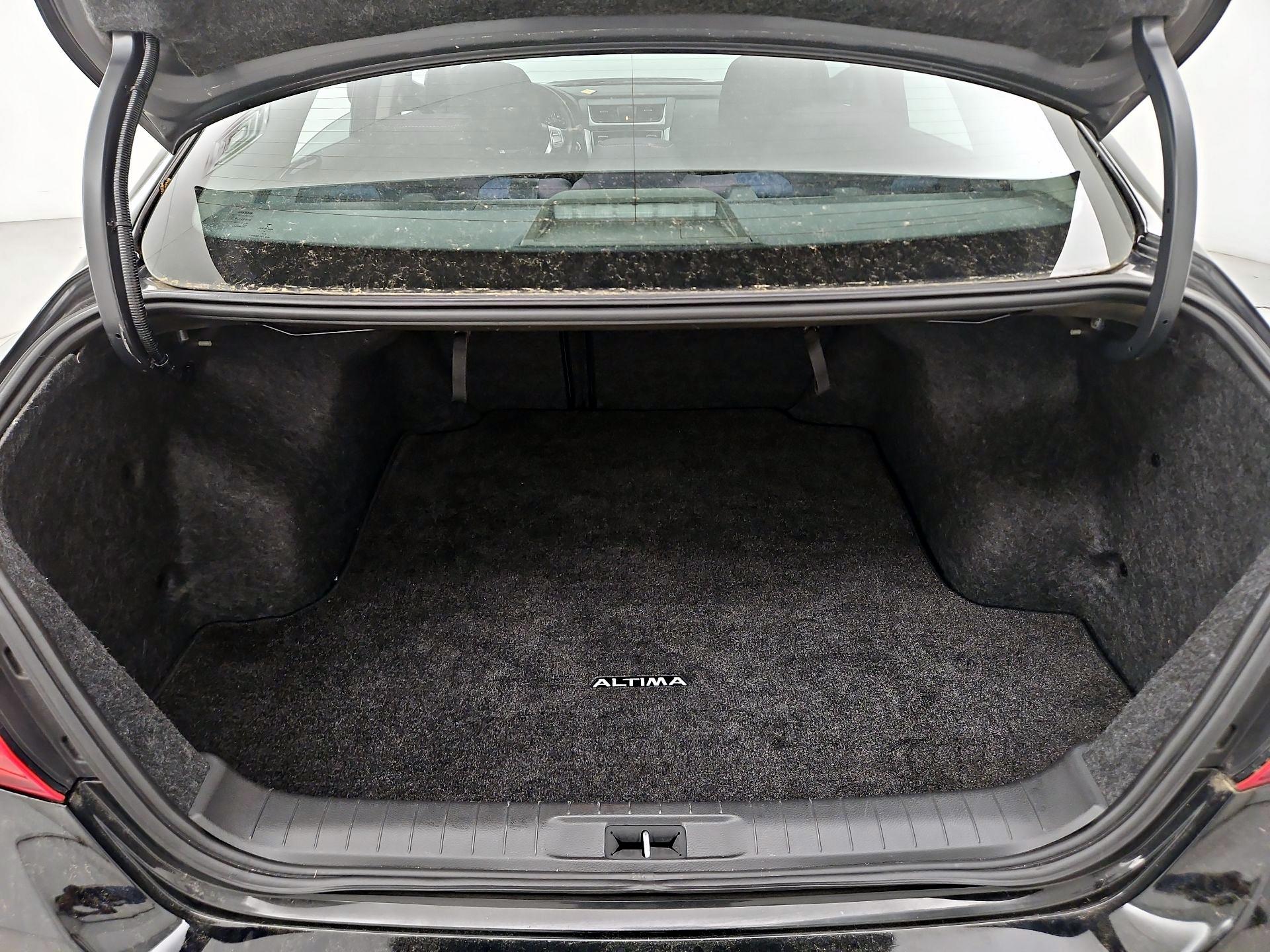 Thumbnail: 2018 Nissan Altima - 20