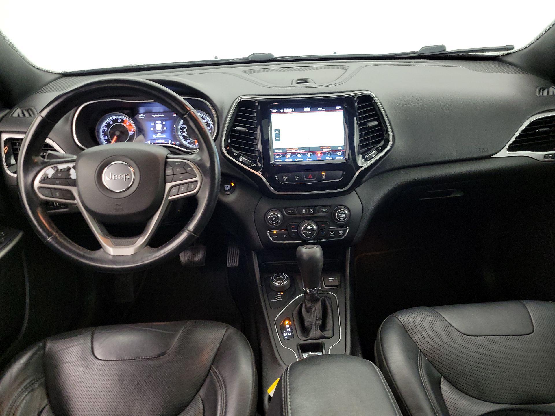 Thumbnail: 2021 Jeep Cherokee - 9