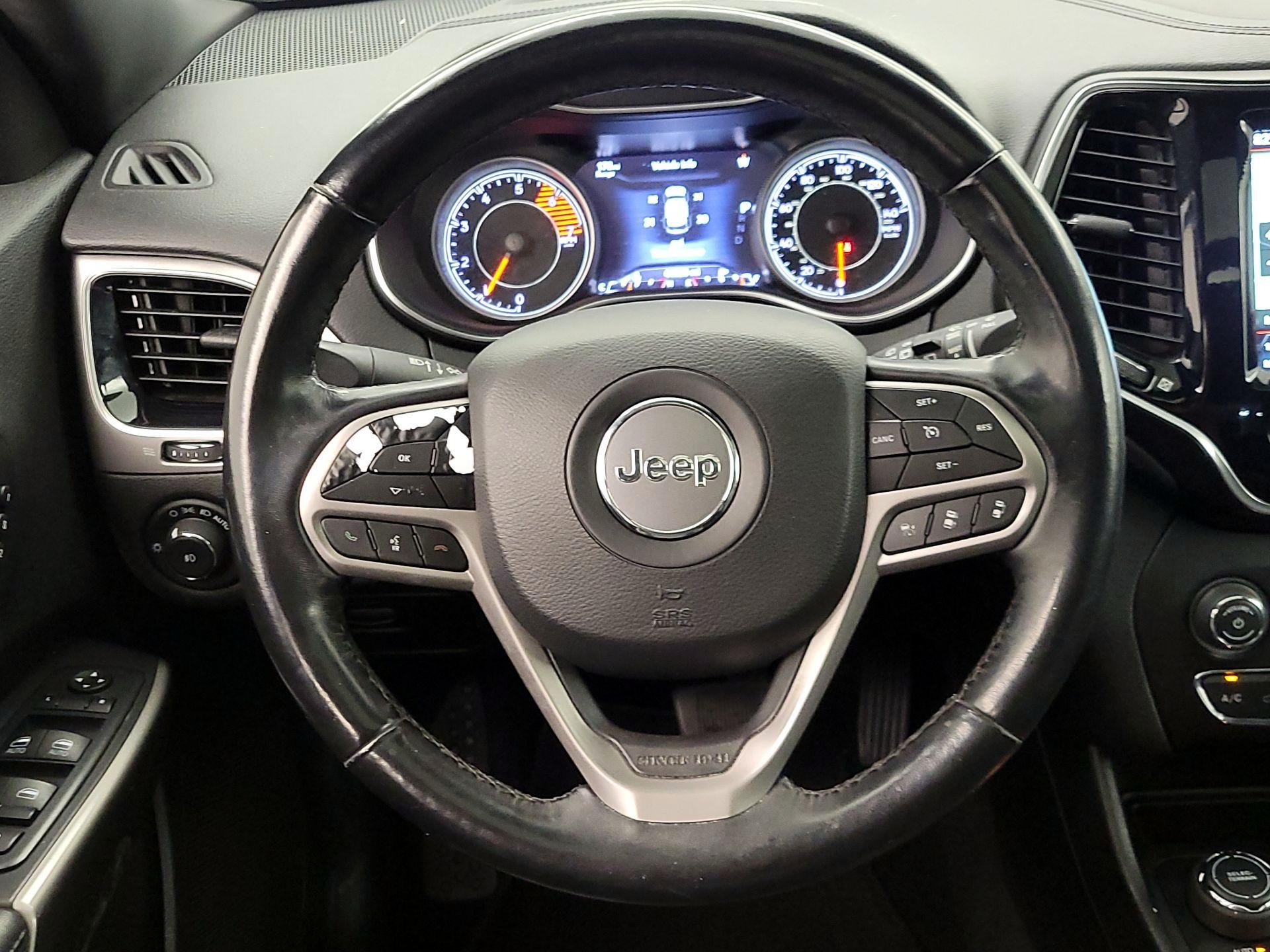 Thumbnail: 2021 Jeep Cherokee - 10