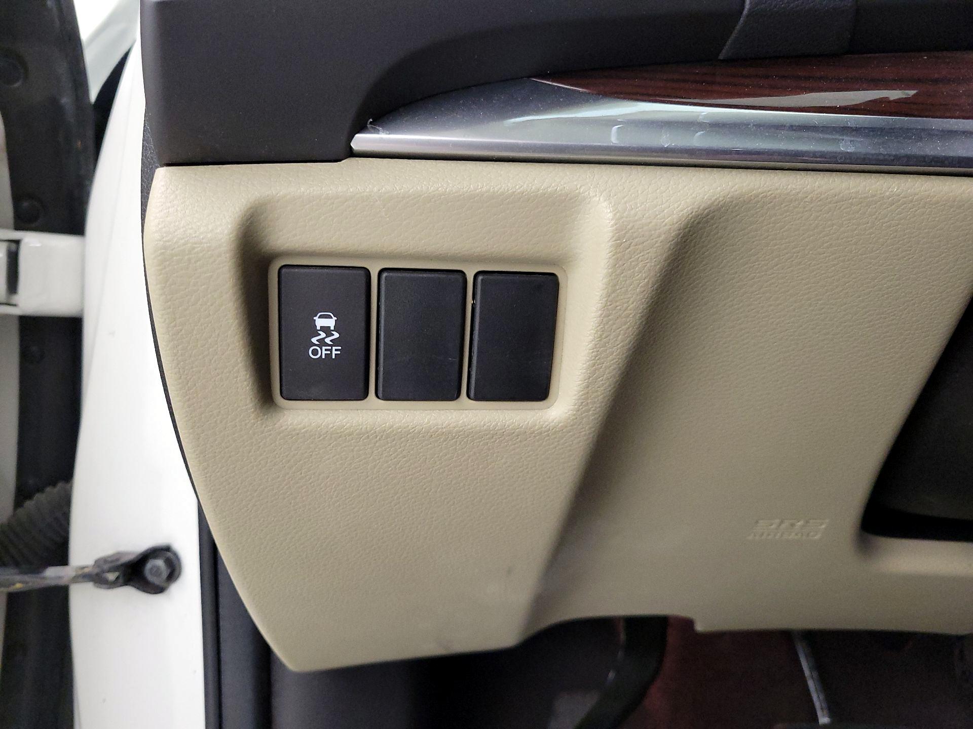 Thumbnail: 2016 Acura MDX - 13