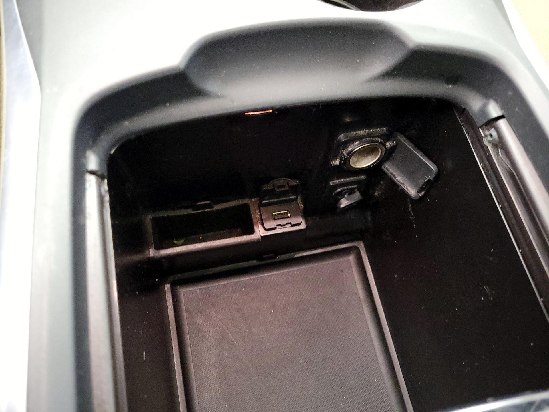 Thumbnail: 2016 Acura MDX - 18