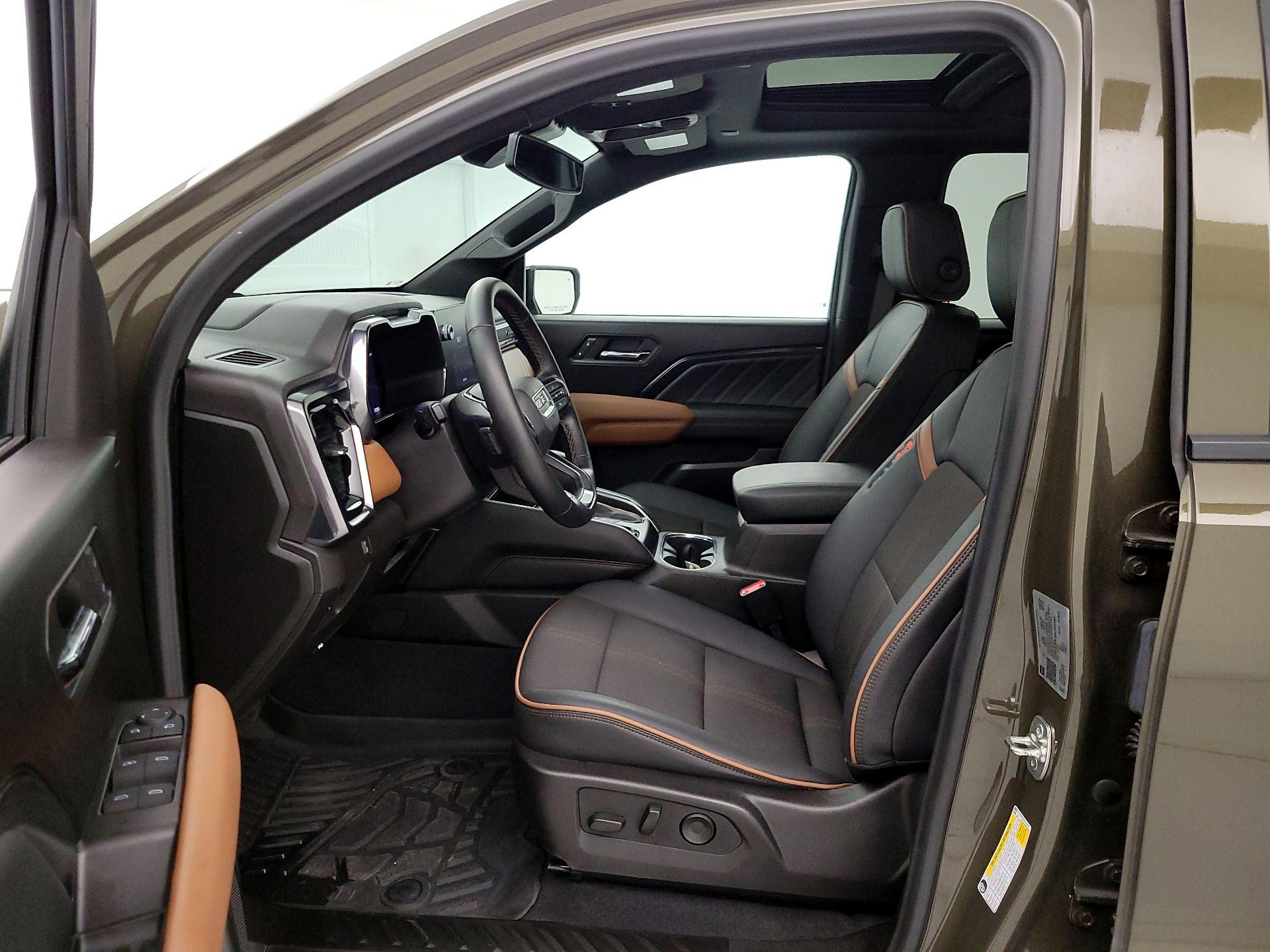 Thumbnail: 2024 GMC Canyon - 11