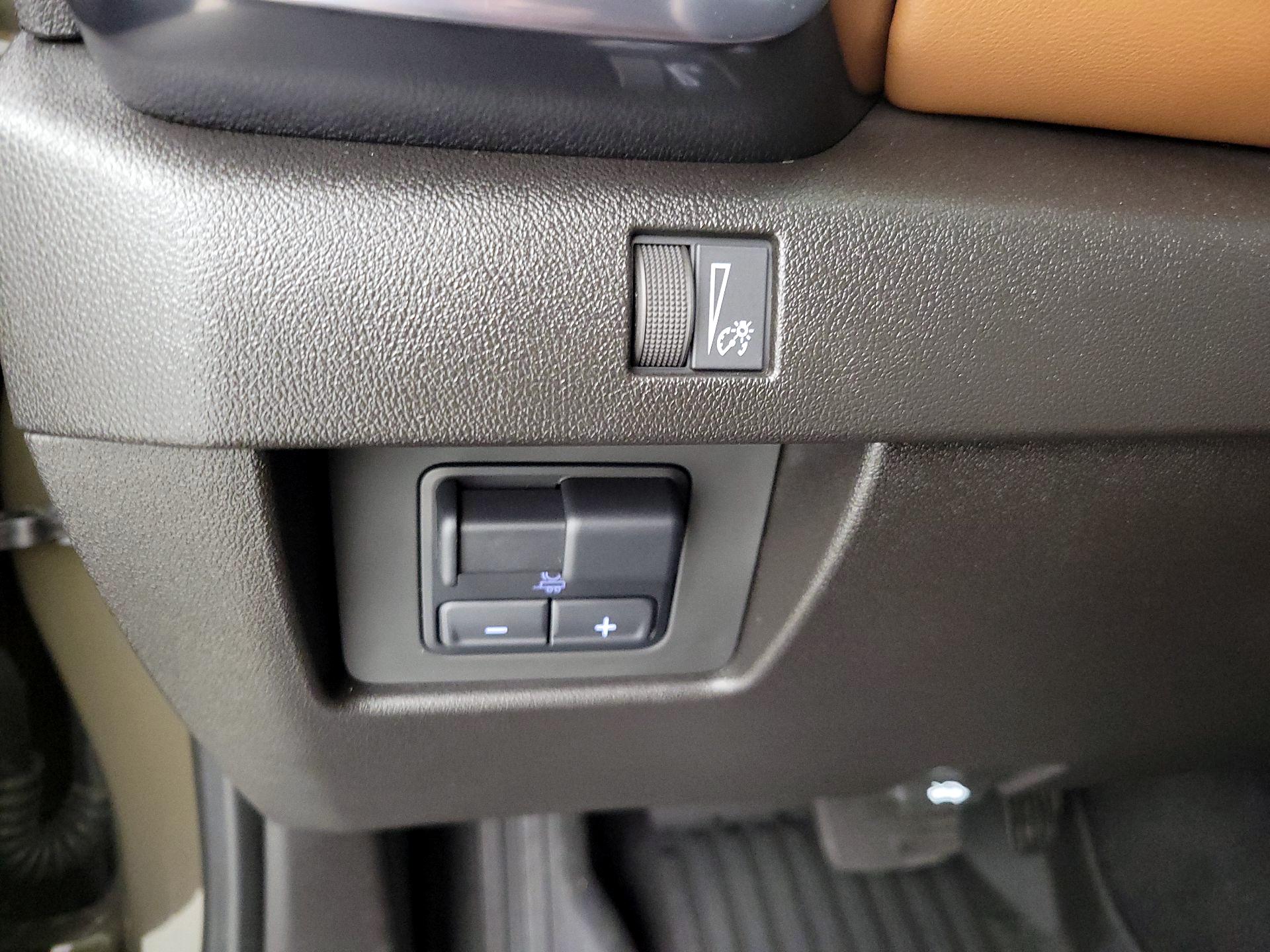 Thumbnail: 2024 GMC Canyon - 13