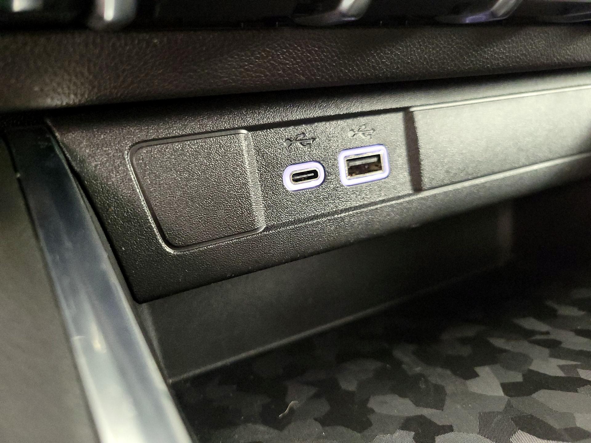 Thumbnail: 2024 GMC Canyon - 18