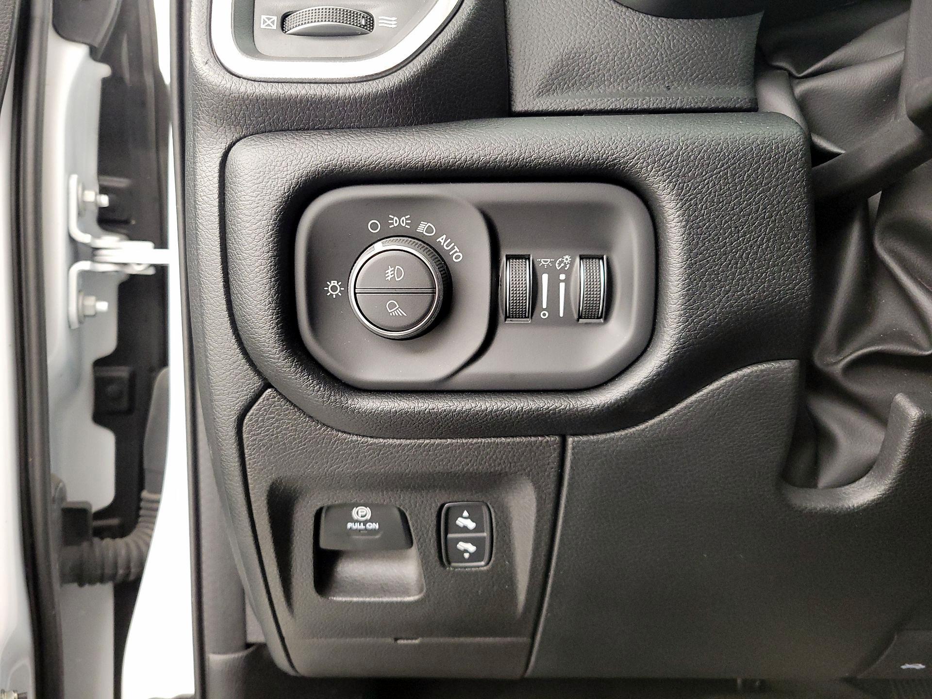 Thumbnail: 2022 RAM 1500 - 13