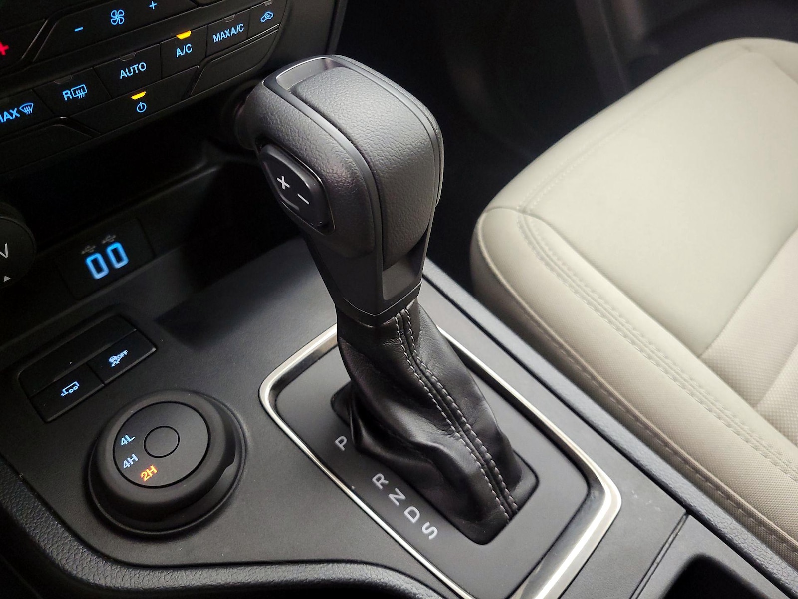 2022 Ford Ranger XLT - Photo 18