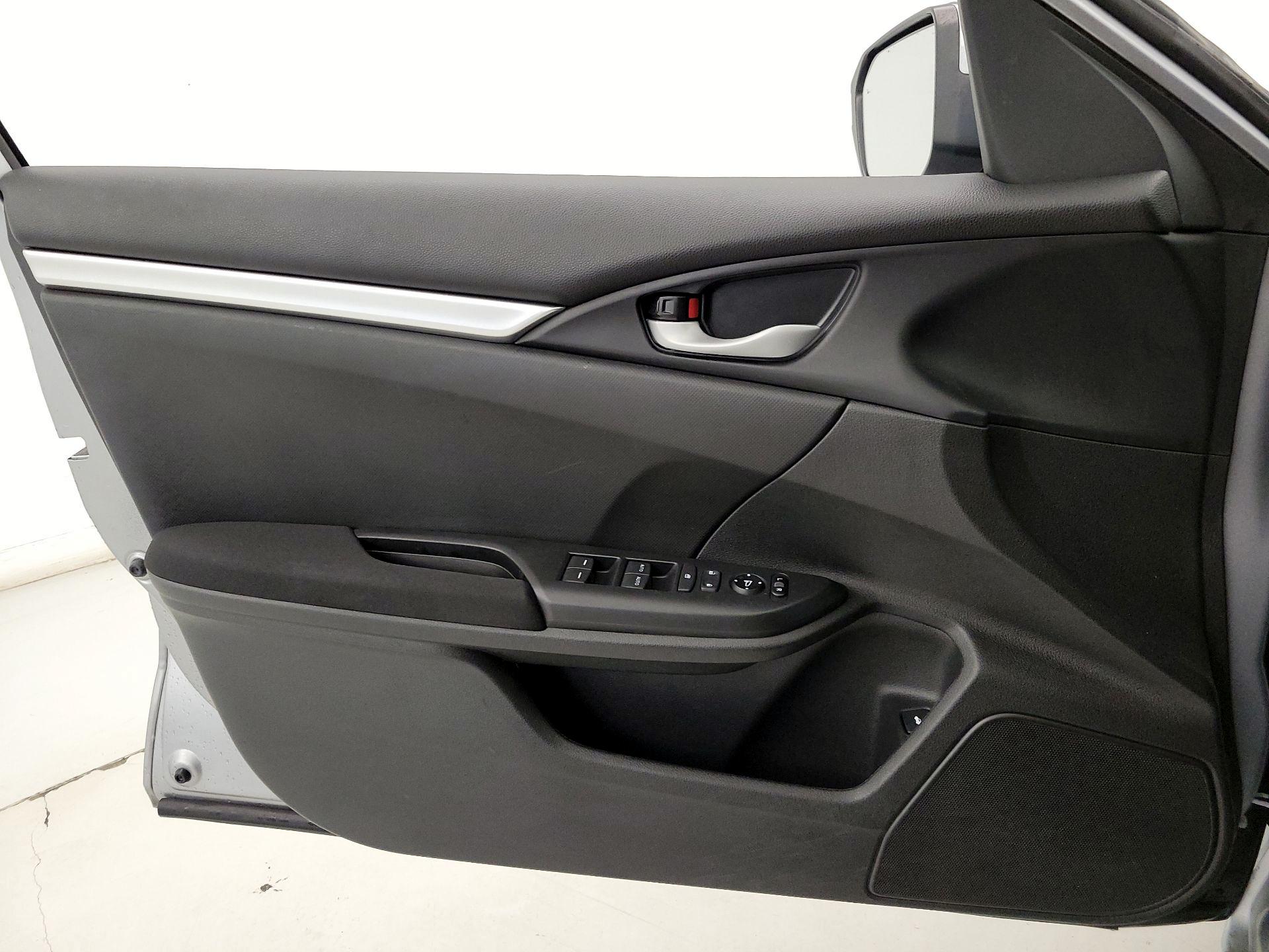 Thumbnail: 2020 Honda Civic - 12