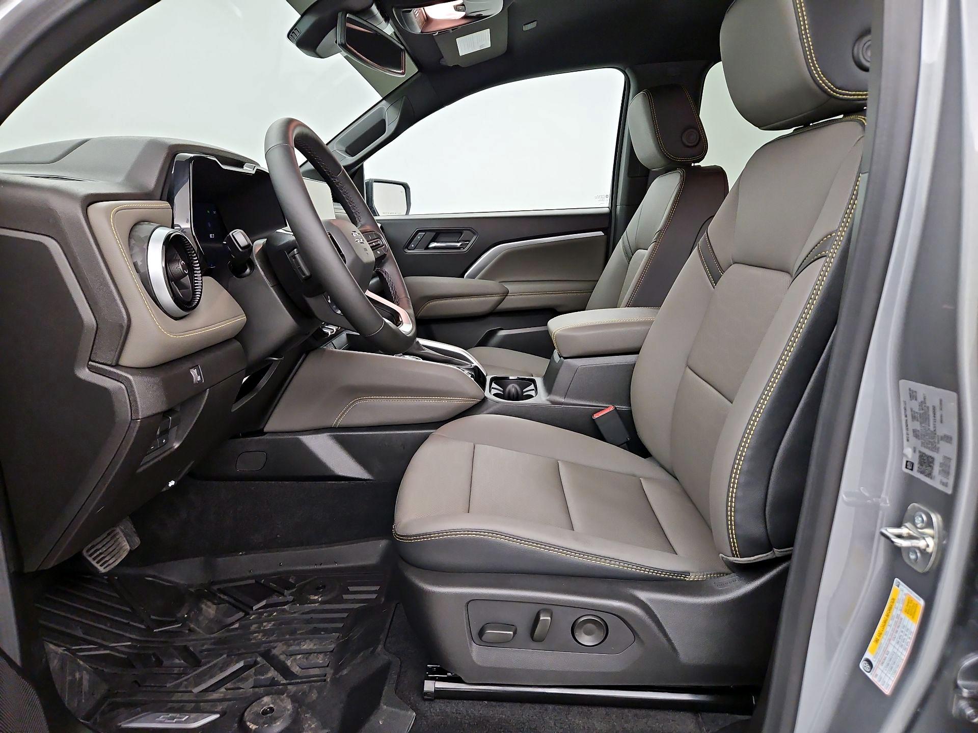 Thumbnail: 2026 Chevrolet Colorado - 11