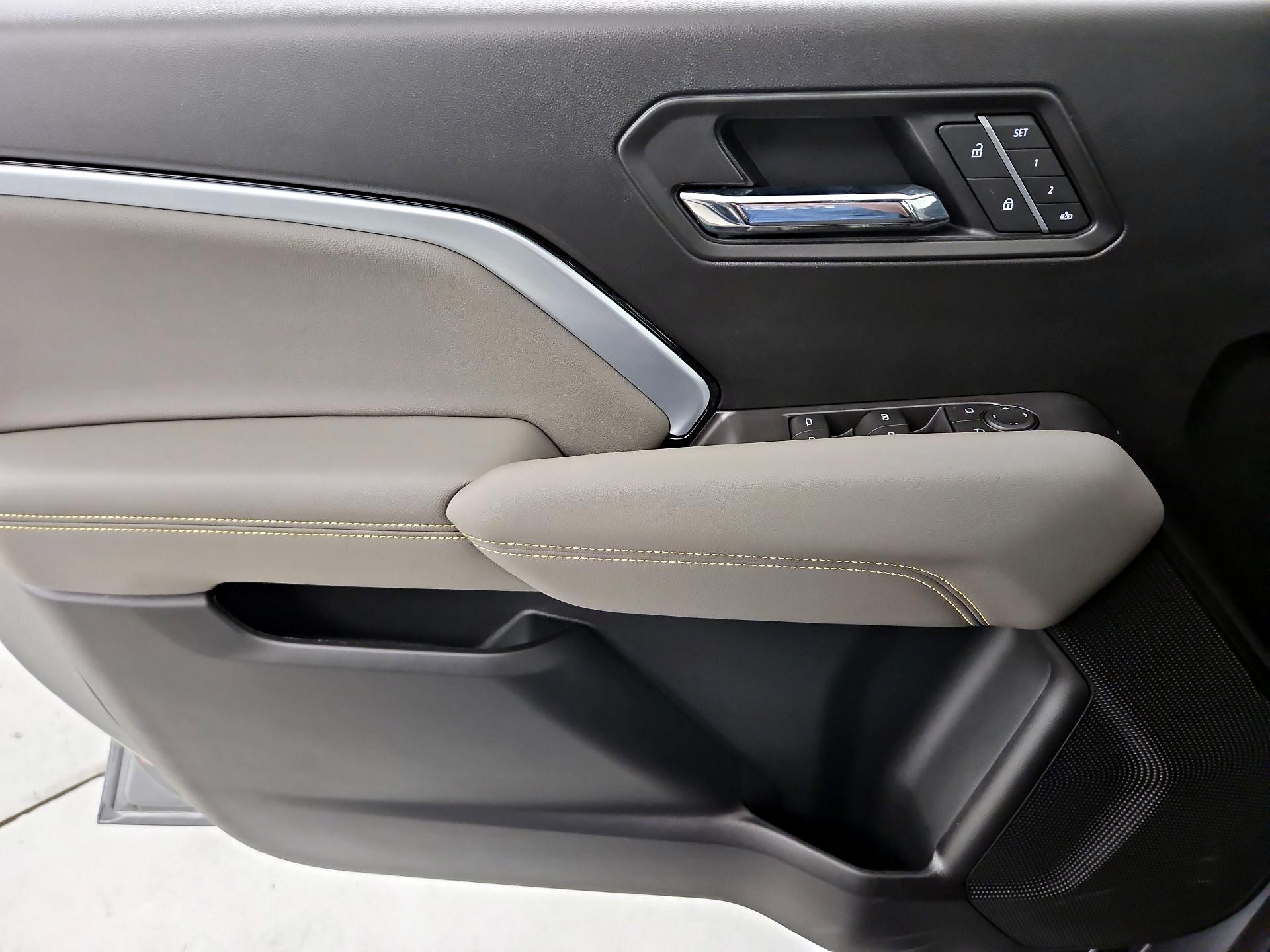 Thumbnail: 2026 Chevrolet Colorado - 12