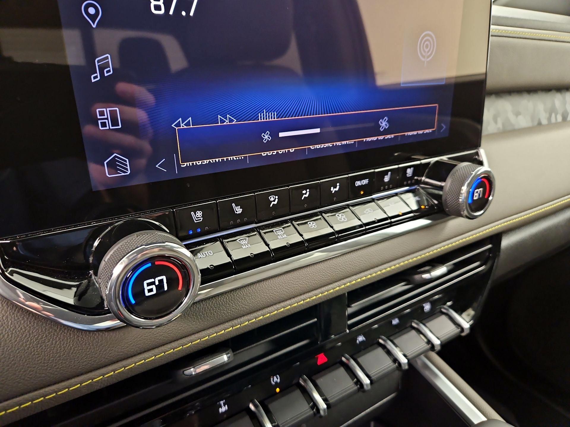 Thumbnail: 2026 Chevrolet Colorado - 16