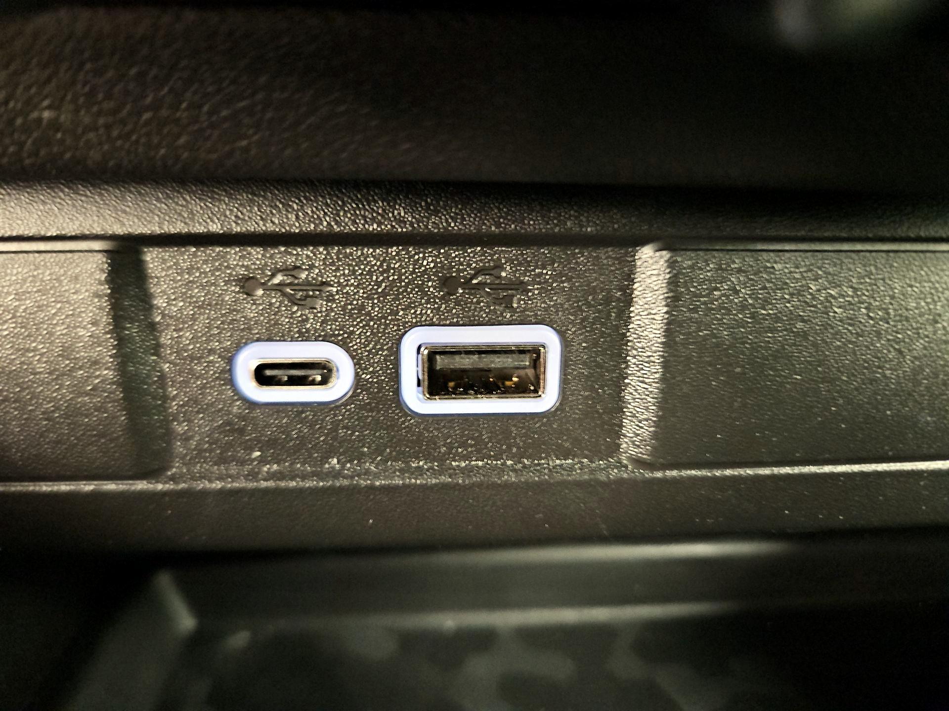 Thumbnail: 2026 Chevrolet Colorado - 18