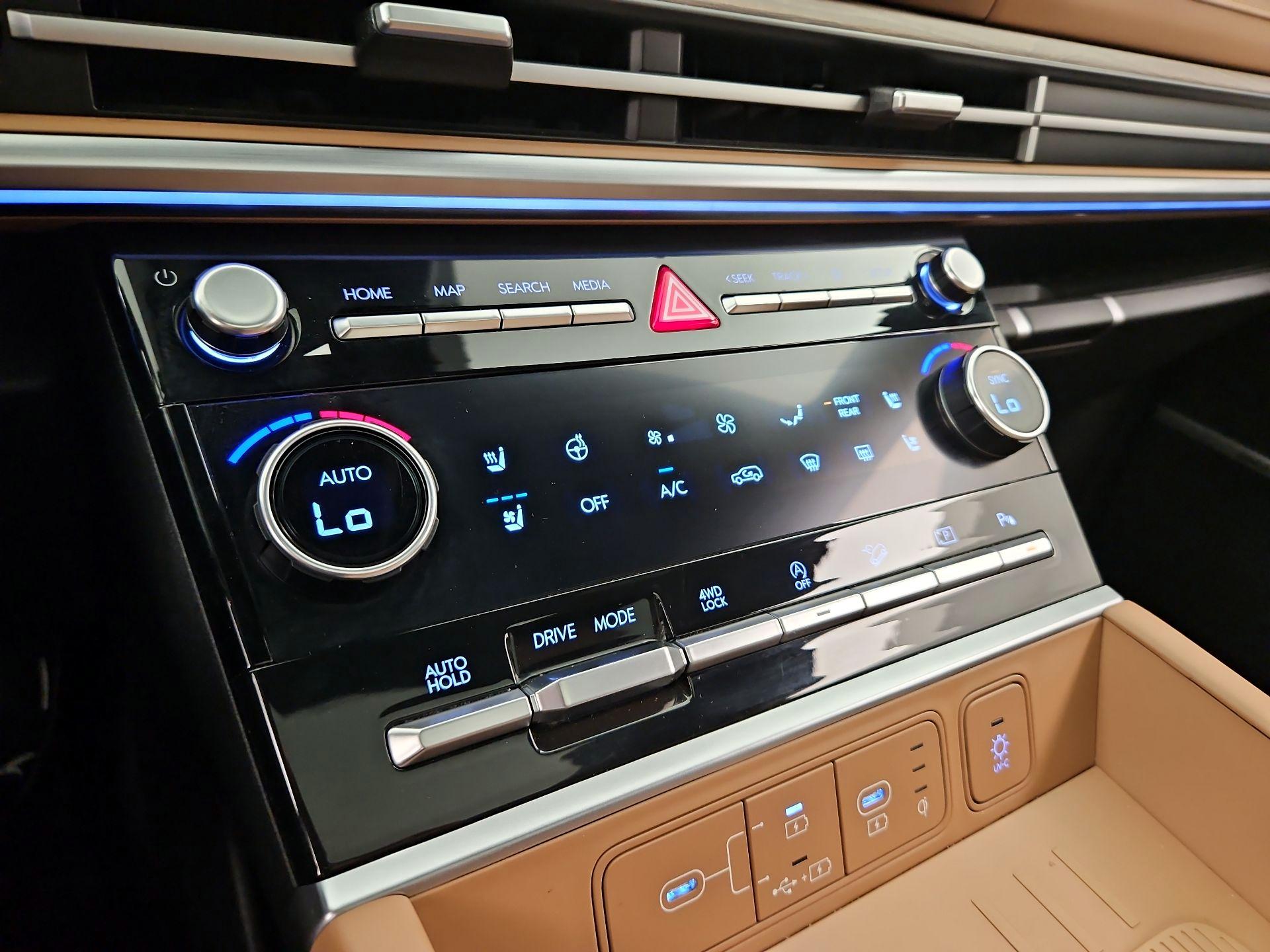 Thumbnail: 2024 Hyundai Santa Fe - 17