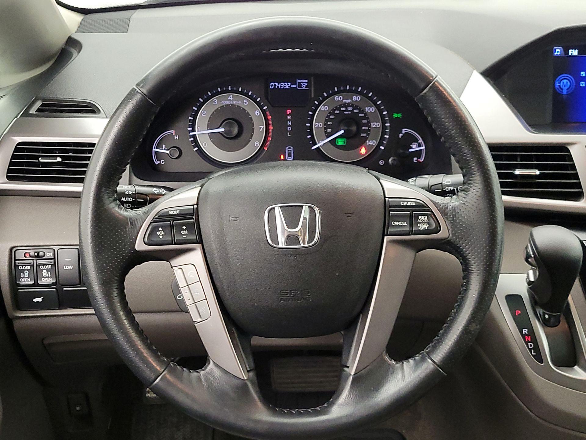 Thumbnail: 2017 Honda Odyssey - 10